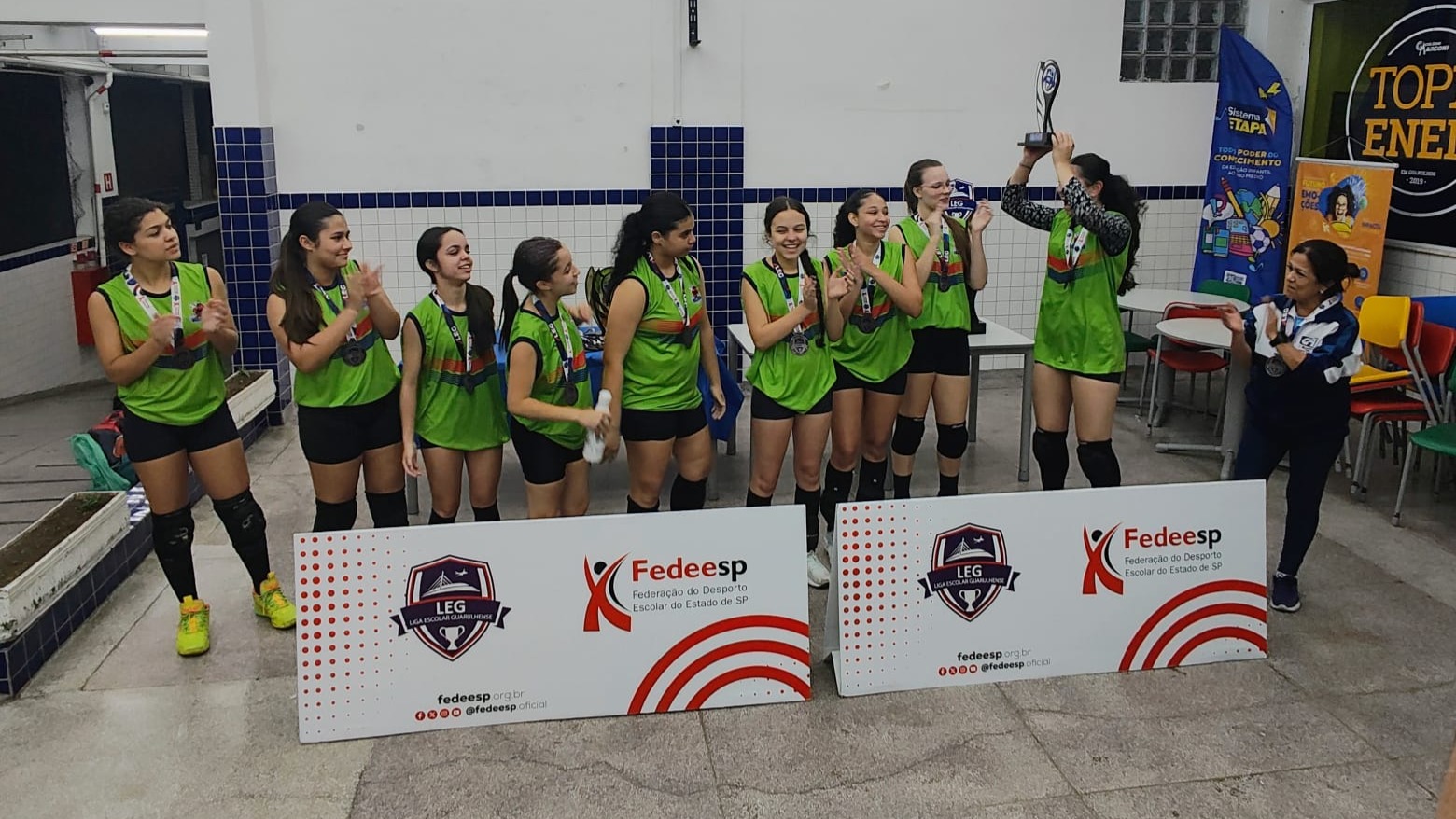 Encerrando as competições com muito orgulho e superação!
Nossa equipe de Vôlei Feminino Sub-18 conquistou a prata na Série Prata da LEG 🥈
E o Vôlei Masculino Sub-16 garantiu o 4º lugar na competição JEP! 👏
Parabéns a todos os atletas e professores por um ano de grande evolução, dedicação e conquistas!💙
#somosga #angloalante
#colegioguilhermedealmeida
#jep2025 #leg2025