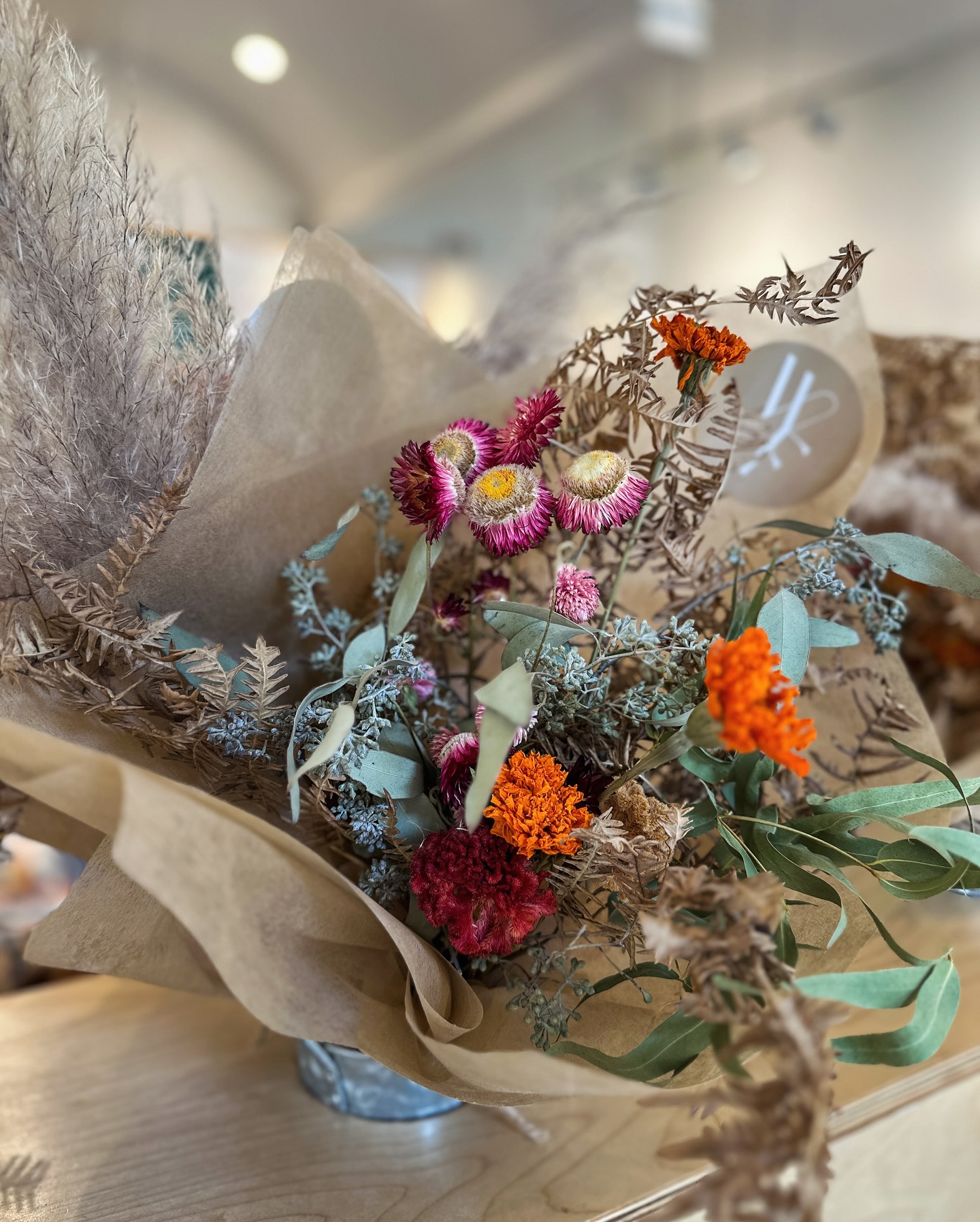 Fall florals that last.
Stop by and check out our new dried bouquets, perfect for the holidays ahead.