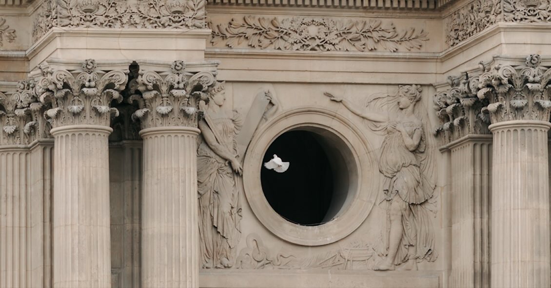 .
Paris ; art & beauty . 🕊️
.
#loirevalleywedding #loirevalleyweddingphotographer #engagementsession #castleloirevalley #romanticphoto #romanticphotography #romanticwedding #mariageromantique #photographeromantique #bridetobe2027 #parismuseum #museedulouvre louvre #muséedorsay