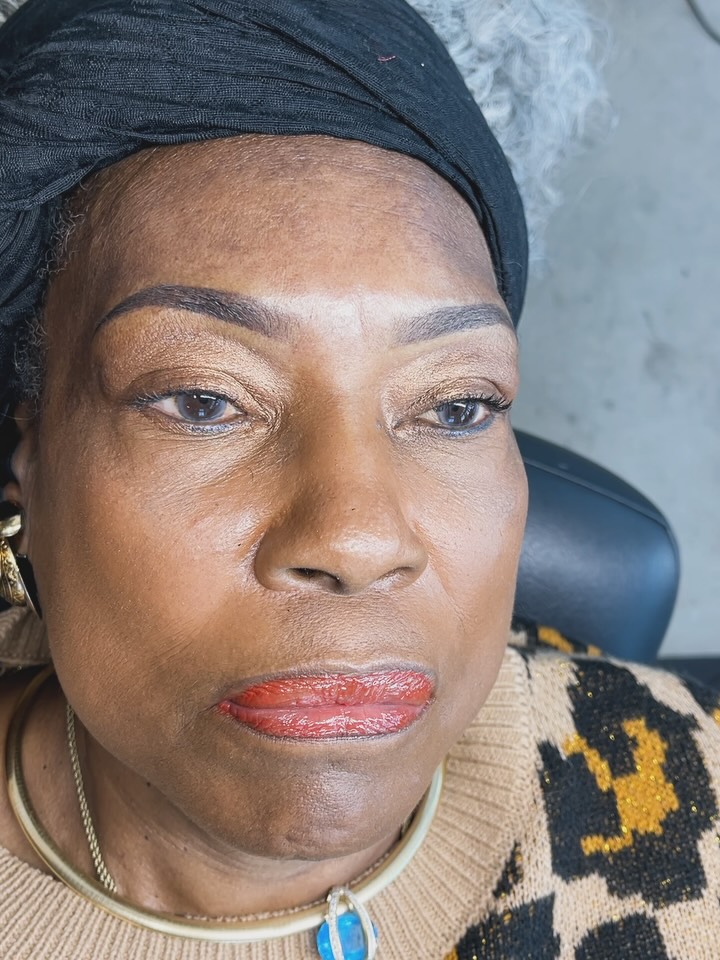 #SwipeLeft FOR THE LOVE 💕 OF OMBRÉ BROWS
We are always asked if we can tattoo brows on mature skin. The answer is YES! Our clients range from 19 to 90 years of age.
BEATANDBLADE.COM
#ombrebrows #houstonmicroblading #austinmicroblading #bookme #booknow