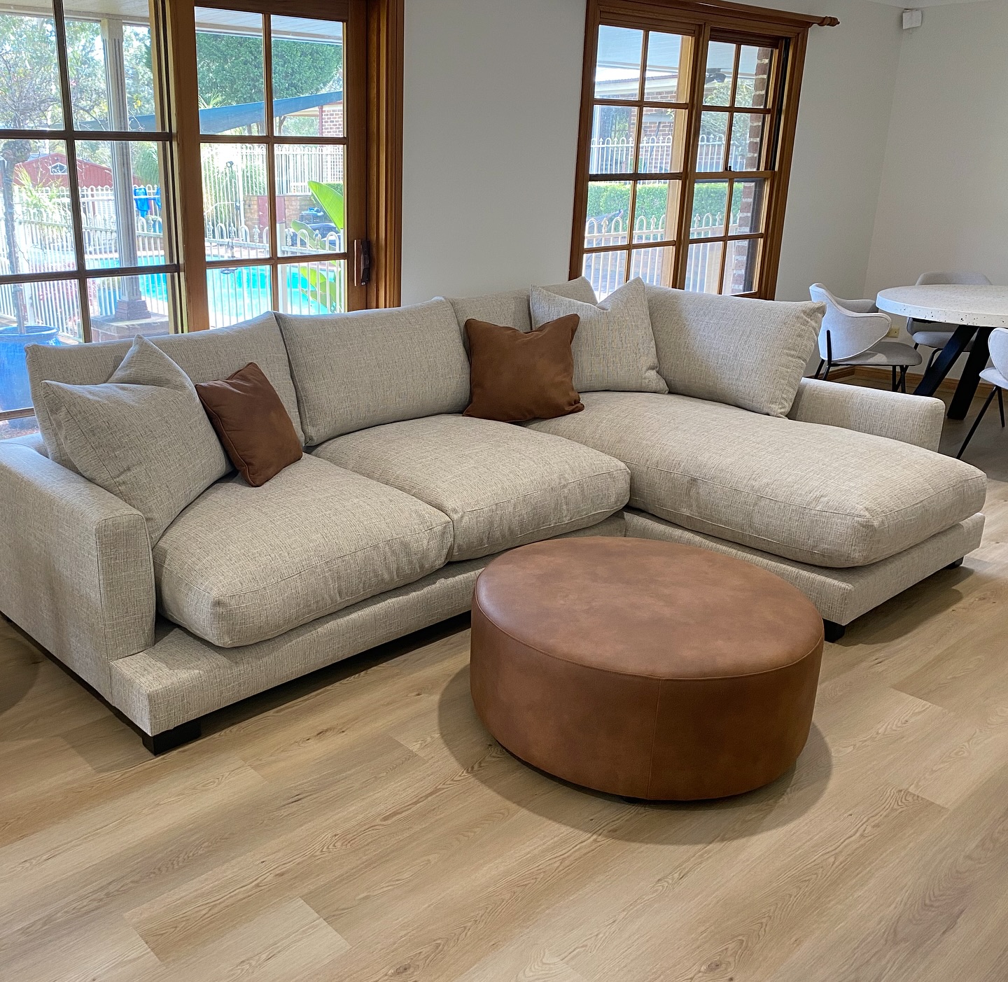 Comfy, classy, and built for serious lounging 🛋️
Meet the Mia Chaise — your new favourite spot to do absolutely nothing.
Available for delivery before Christmas if ordered by Sunday 16th Nov 4pm!!!
@knownforloungessydney
• Custom sizing and fabric options available
#chaisesofa #lshapesofa #chaiselounge #miasofa #loungeroominspo #interiordesign #homedecor #trendingsofa #loungeroomstyling #comfycouch #sydneyfurniture