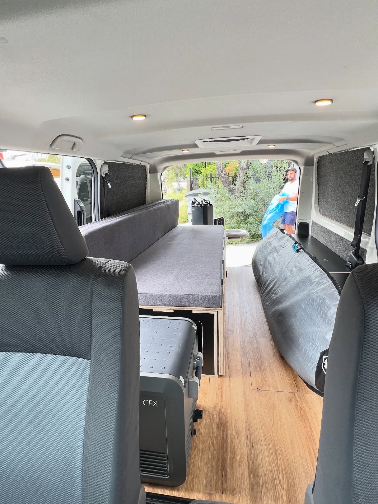 Toyota Hiace H300 ✅
Full conversion
Electric & lights
Flooring
Wall and insulation
Maxx Fan
Mattress