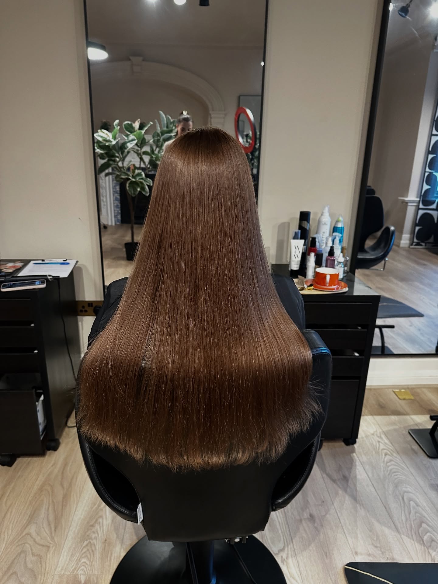 Today was Sunday — a day I usually don’t work at the salon 💆♀️✨
From fiery orange-ginger to a rich golden mocha brown 🤎
A fresh cut for split-free, healthy, expensive-looking hair colour 👑
Grey roots — covered.
Shine — unlocked.
Confidence — restored 💫
But she left with confidence, and I left with happiness 💖
I’m so proud of what I do and beyond grateful to meet more and more lovely ladies every day 👑
Nothing feels better than creating beauty, confidence, and smiles 💫
#HairTransformation #Hairstylist #HairstylistUK #LuxuryHair #HairGoals #HairInspo #HairColor #Balayage #BeforeAndAfter #HealthyHair #GlossyHair #HairCare #HairTrend #GlamHair #HairCut #ShinyHair #SalonVibes #HairArtist #BlondyAndGirls #FarnboroughSalon #BeautySalon #LuxurySalon #HairMagic #HairLover #UKSalon #ViralHair #hairmakeover #ConfidenceAndBeauty #beautyinfluencer #blondyandgirls