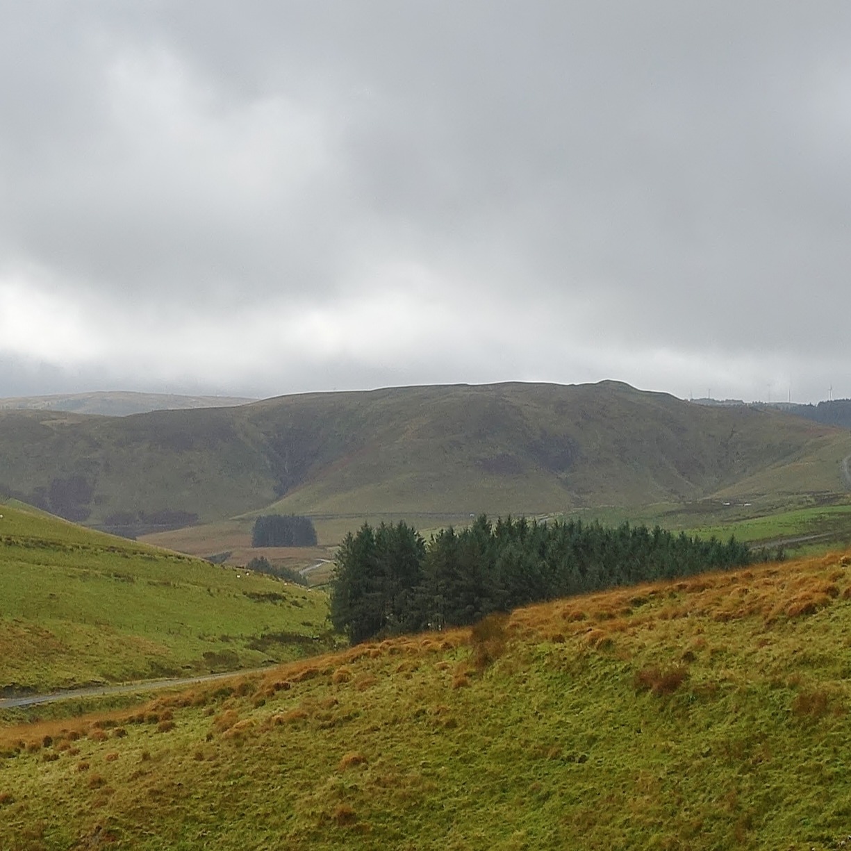 Hey, guys, how often do you get the chance to go behind the gates of a Private Estate? Richard Beardsley and I were given that chance on the Sweet Lamb estate at the source of the Wye, courtesy of @sandrabennettevans and her husband. Thanks, guys. We were there because Richard is making a documentary about the Wye, and he wanted to interview me. To see how it went, copy and paste the title into YouTube: Behind the Gates of Sweetlamb, A Privileged Journey to the River Wye Source Viewpoint.
We drove through the estate and walked to the official viewpoint of the source on the Wye Valley Walk. It was great to be back at the source, albeit blowing a hooley and wet. Please do comment – I love the chat. All the best. #riverwye #wyevalley #wye #plynlimon #plynlimonfawr #cambrianmountains #midwales #waleswalking #riverwalk #rivers
