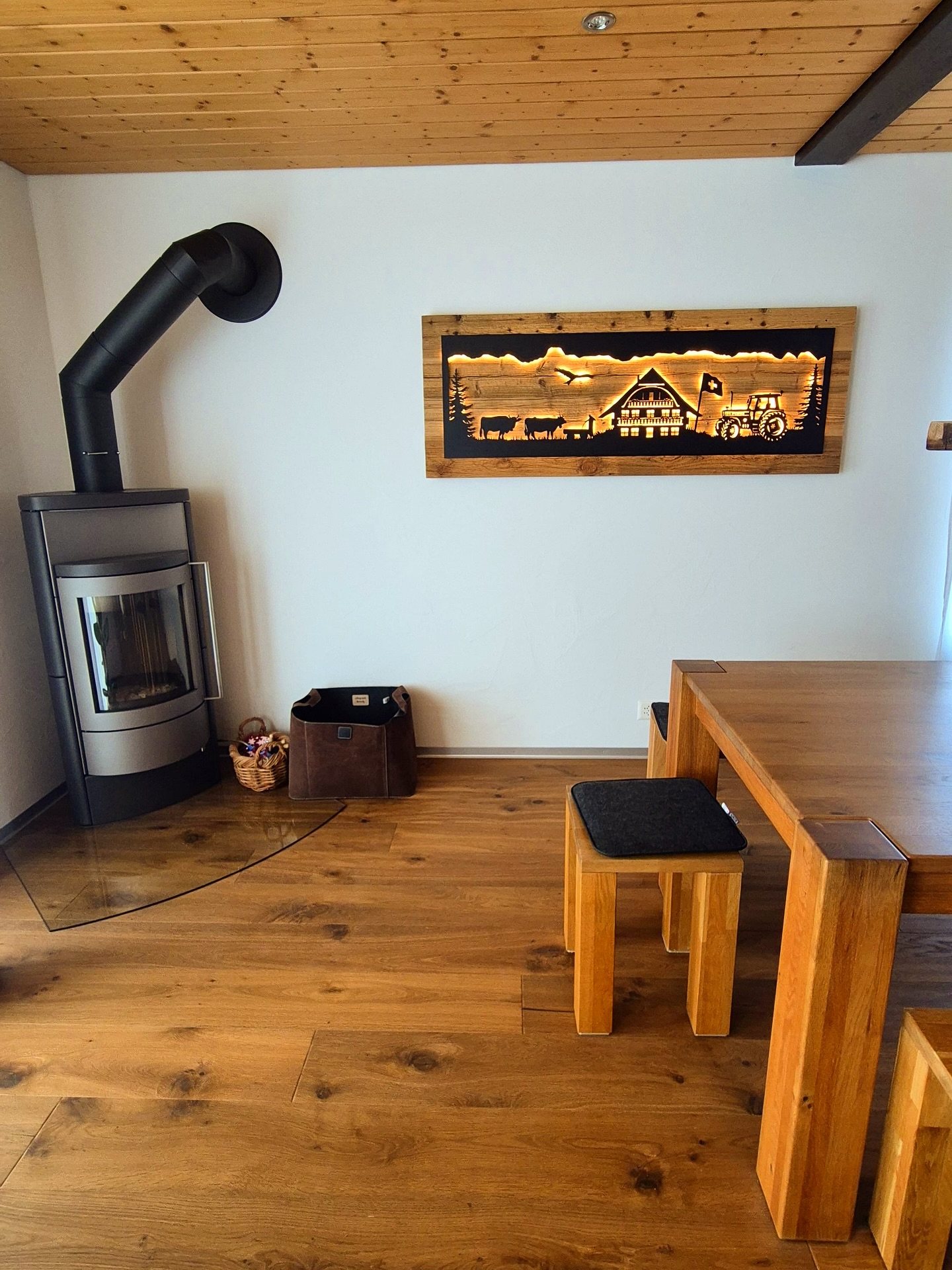 #dankeschön#mjm#art#design#stahlblech#led#traktor #kuh#adler#inneneinrichtung#innenausbau#schonerwohnen