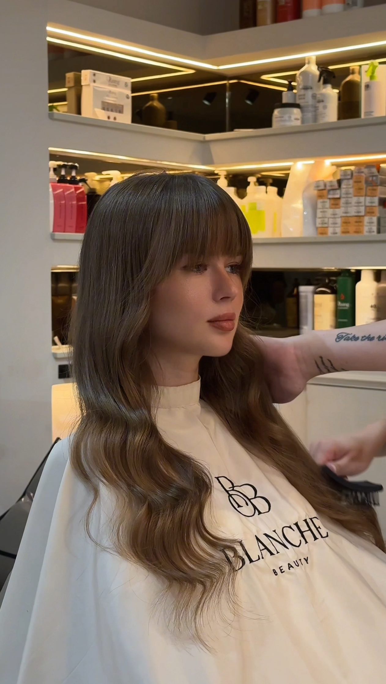 TOKIO INKARAMI is here with 20% off until 30 November. The award-winning Japanese treatment that actually changes your hair.
Think fuller strands, more elasticity, shine that looks like silk in motion.Visible results after the first visit — no magic, just science at a molecular level.
Tap to book and let your hair breathe again 🤍