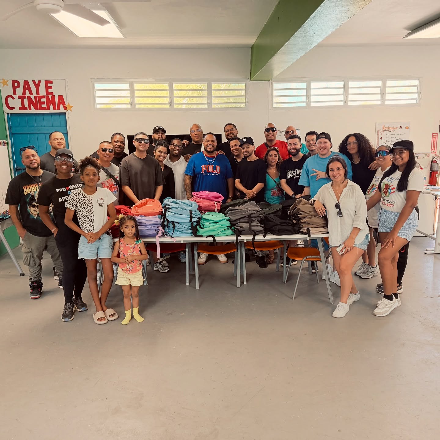 The HeavyHitters x Centro Tau ❤️ La Isla del Encanto‘ Big hearts. Bright smiles. Giving back to the next generation. 🐸🇵🇷💯 #theheavyhittersdjs
