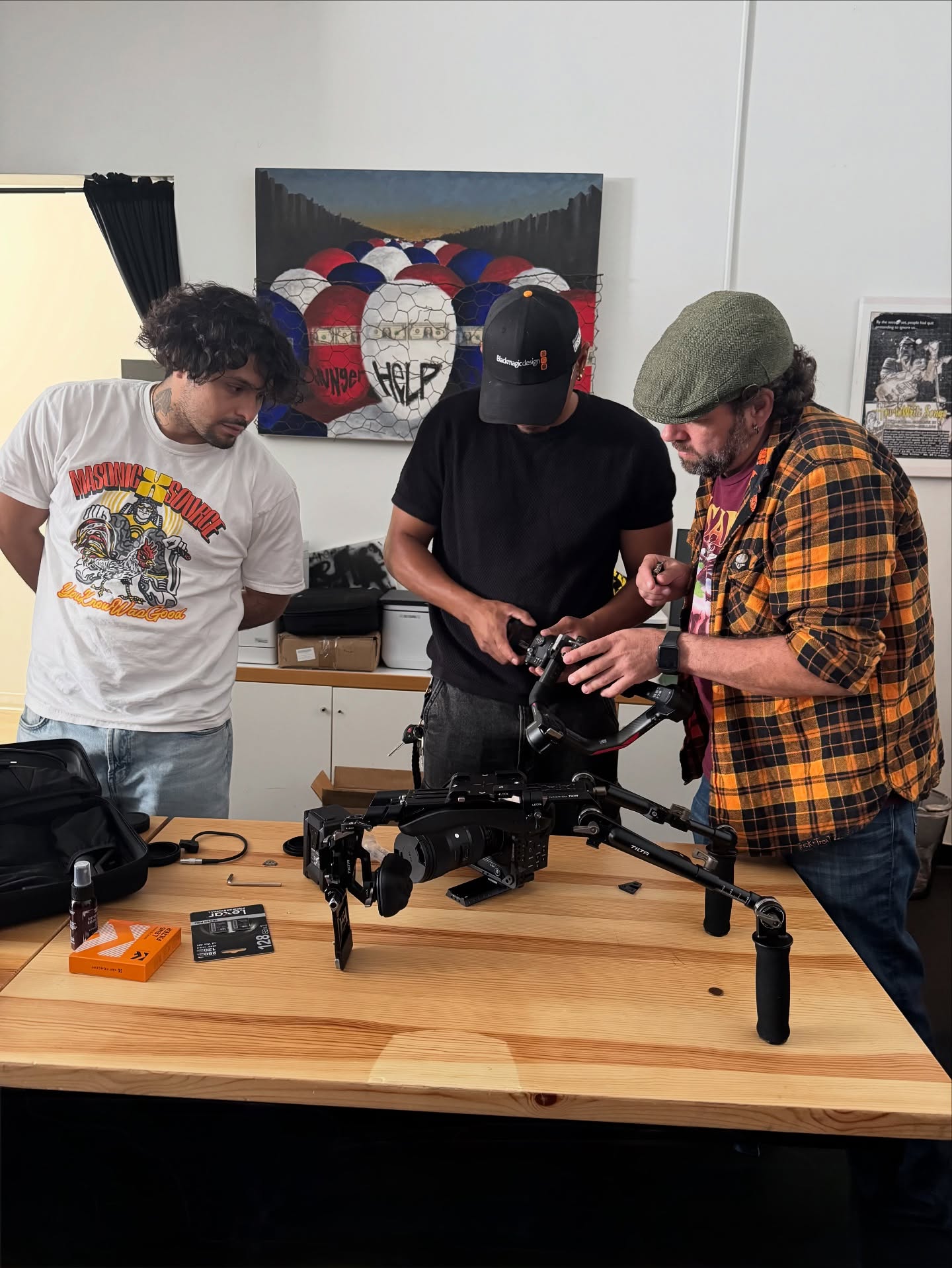 A full-circle moment: our youth, who began as film apprentices in our program, are now investing in their own professional film equipment and turning their skills into real-world opportunities.
Shout-out to our awesome film teachers for inspiring and guiding our youth. 🤍
.
.
.
#apprenticeship #youtharethefuture #rehabilitation #filmediting #filmmaking #reentryprogram #reentrymatters #canoncameras #tilta #canoncinema #dji #djironin #sigma