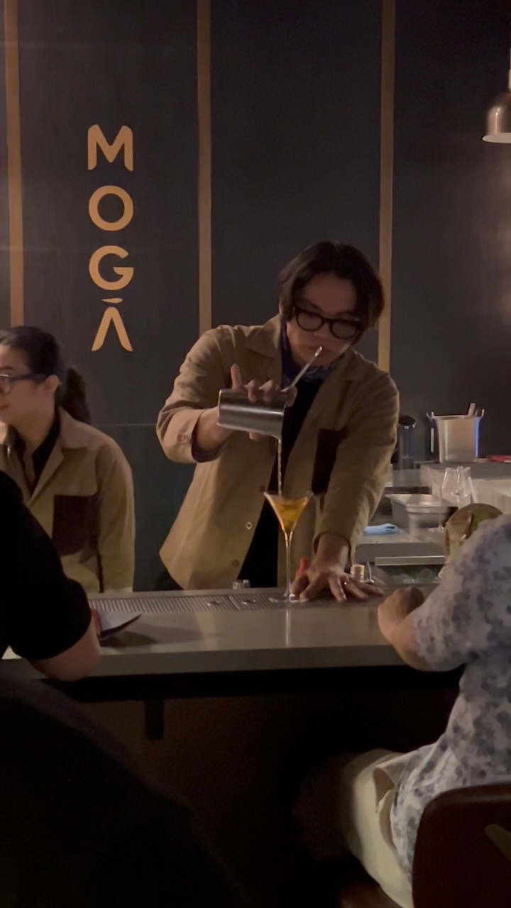 What a night at MOGA! 🍸🔥
Last week, MOGA at Pullman Hill St hosted the teams from Hats and BlowJams from Jakarta. The energy was high, the music was flowing, and the cocktails — powered by Buffalo Trace and Wheatley Vodka — were next level.
Big cheers to the visiting teams for bringing their flavour, flair, and fun to the bar. Until next time! 👏
#DrinkingWithDyspatchr #MOGA #BuffaloTrace #WheatleyVodka #SingaporeCocktails