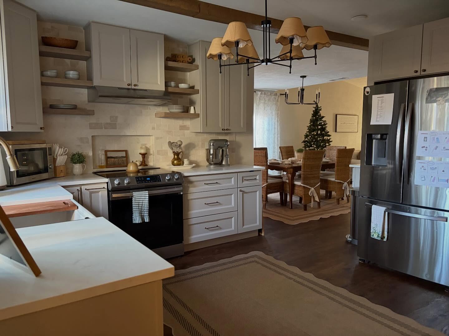This clients kitchen renovation was a cozy one! The French country touches 💕 #kitchenremodel #dfwremodeling