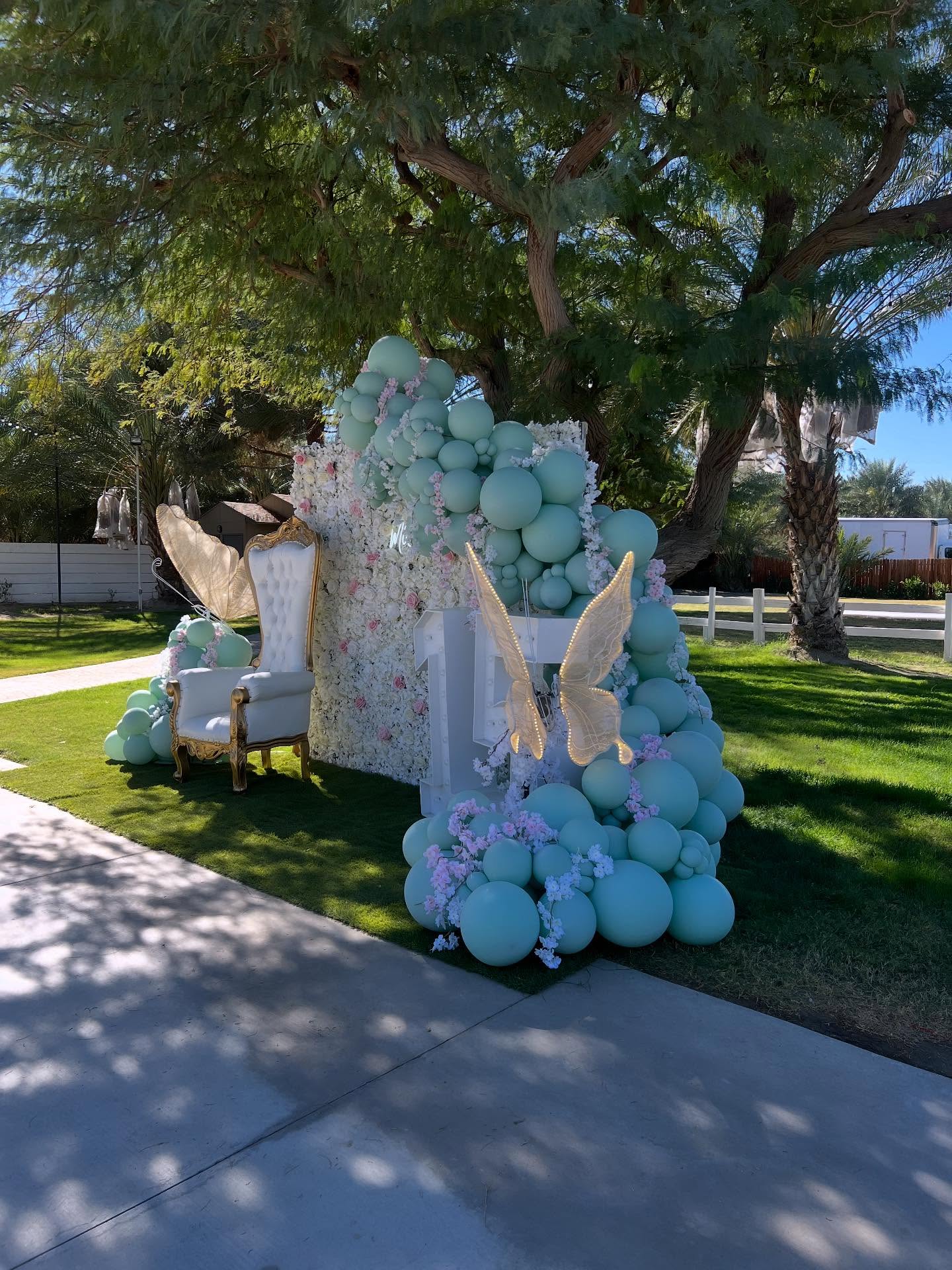 Your dream quince starts right here — all that’s missing is your crown 👑coordinator: @charmingpartyrentals