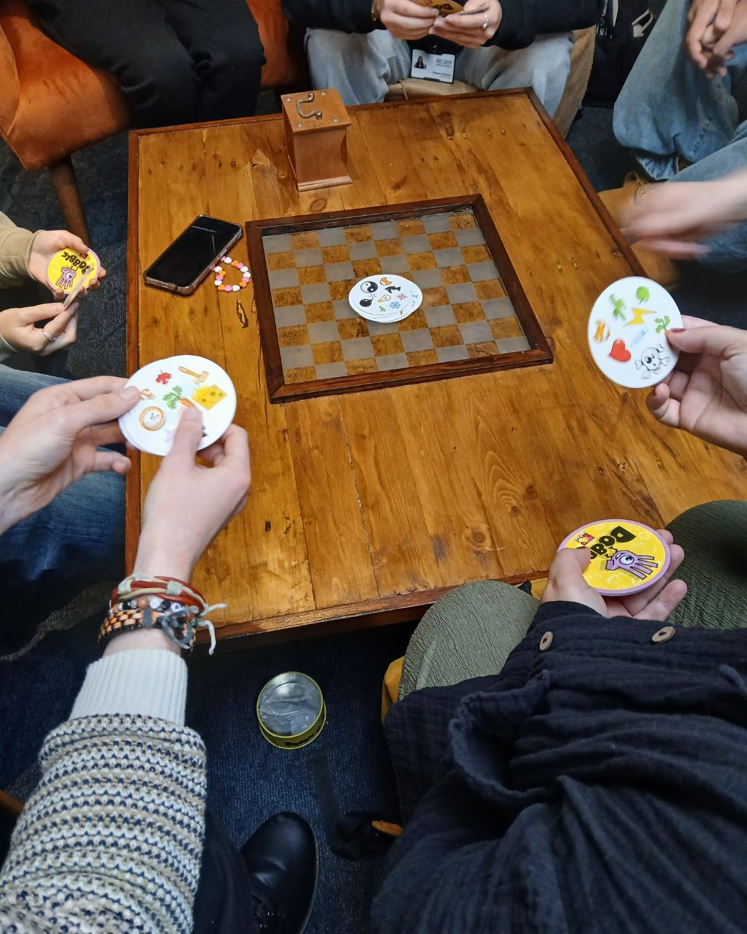 🎲 Anyone else love Dobble? ✋
Our Norwich SafeSPACE group recently had a fun board games session on the mezzanine!
Find out more about the group and how to get involved on our website (link in our BIO).