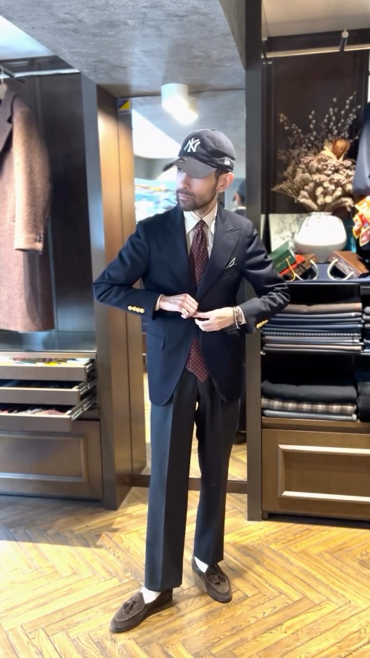 .
.
Thinking tailor, all day long.
一日中、テーラーを意識して。
#tailor #tailoring #ordersuit #drapperhope