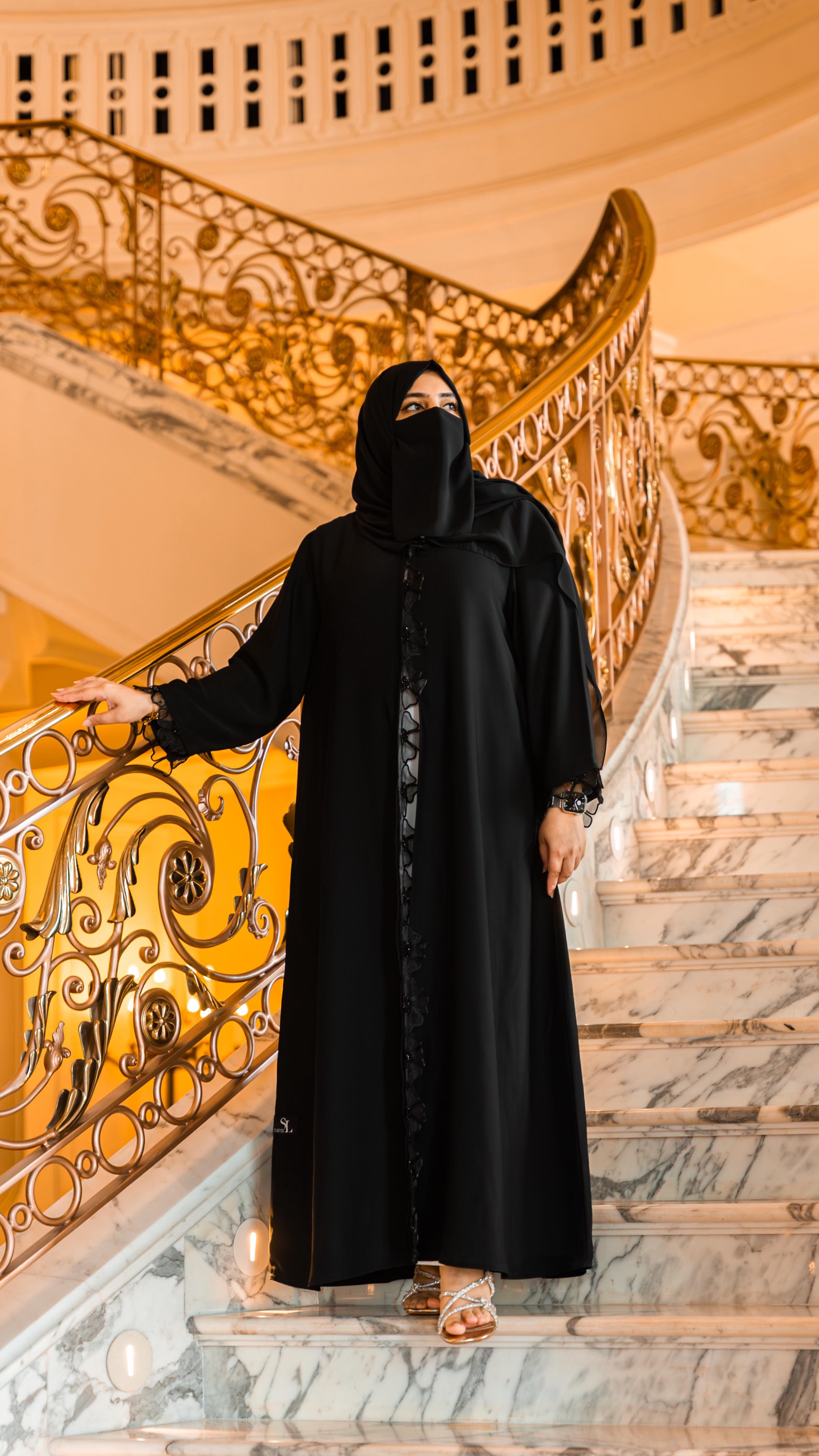 Started my Real Estate Journey not by Selling but by Buying.
From homemaker to Hijabi Realtor, sold millions & still growing
#RealEstateJourney #HijabiRealtor #DubaiRealEstate #dubai