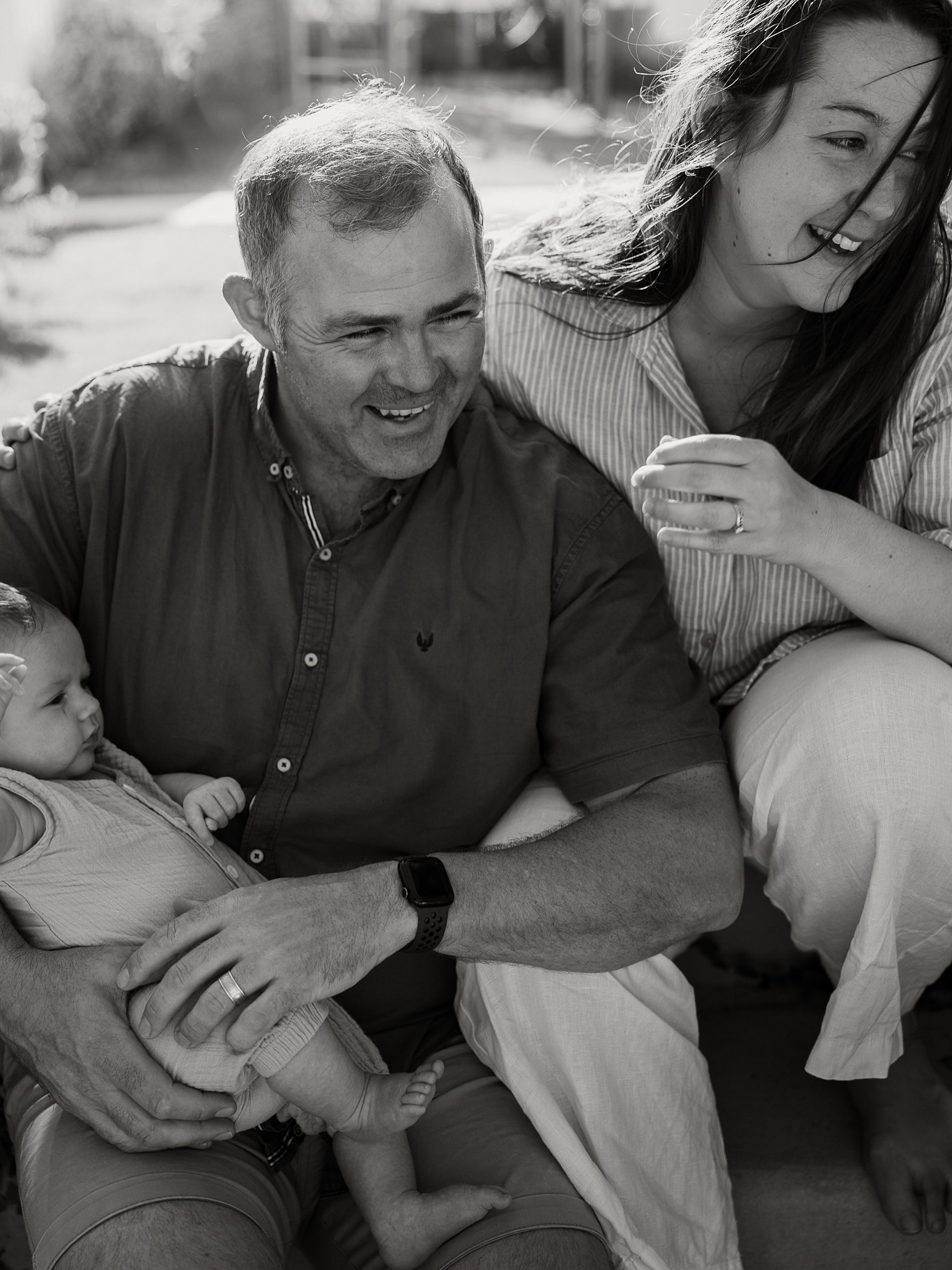 Amongst the chaos, there’s mum and dad.
I always take a moment during each family session to step the two of you away, just for a breath, a laugh, a quiet moment together.
Because how often do you get photos of just you two anymore?
Your wedding, maybe someone else’s… and then years pass in a blur of family life.
So this one, this one’s for you.