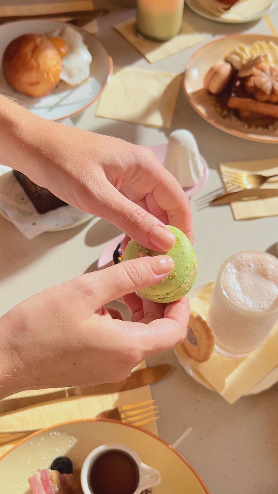 Hang on a second... is this a SWEET TREAT?!
Yes, yes it is, and it comes in Apple Crumble, Pumpkin Spice or Black Forest especially for autumn 🤤
Your last chance to sample these delights before…..🎄👀