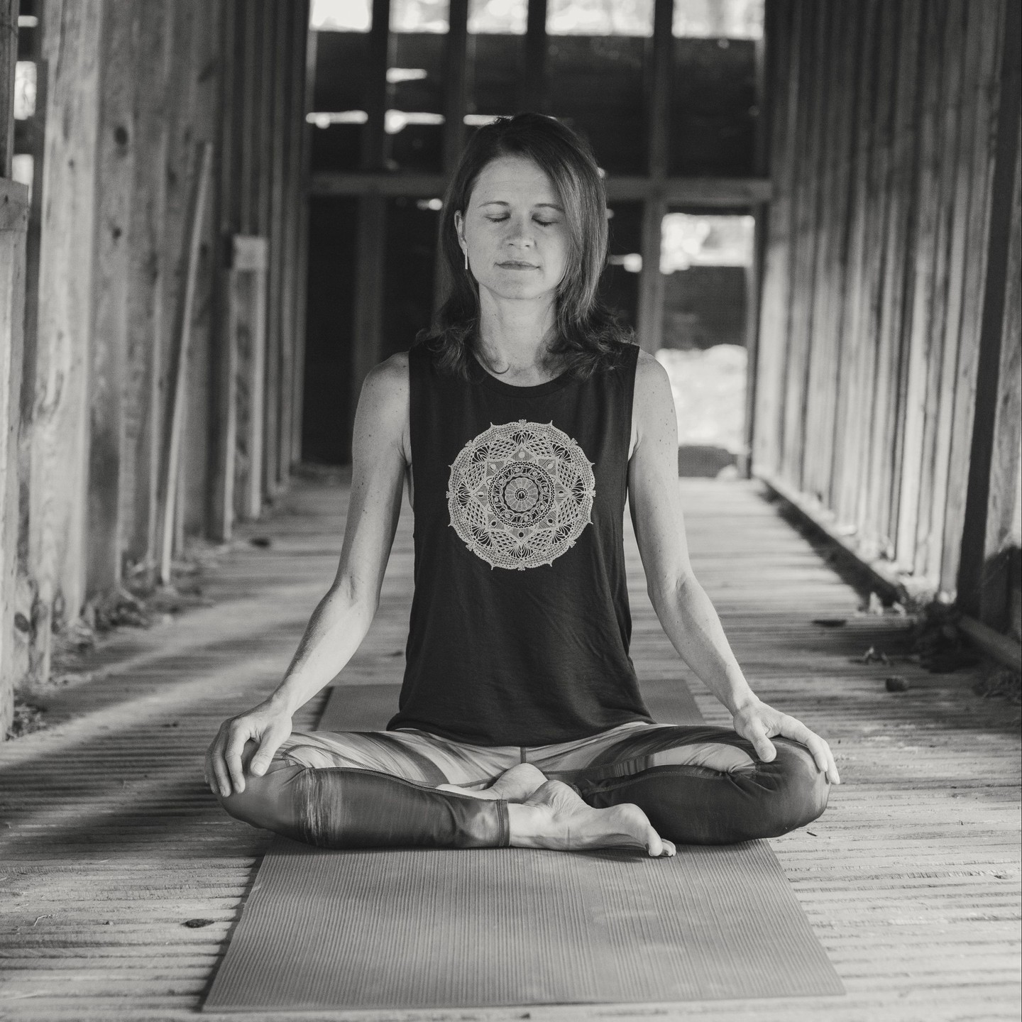 I created this as an antidote to helplessness and isolation.
🩵
The CIRCLE OF STILLNESS (FREE) online sessions were launched back in August because doing the "inner work" can feel lonely.
🩵
Meditation takes discipline.
🩵
And it's often thwarted by lack of motivation. Countless students have told me they feel like failures because they cannot bring themselves to sit and meditate. Suddenly every little trivial chore seems urgent!
🩵
I'm here to hold you accountable.
🩵
In real time or through the replay, join us and bypass that voice telling you sending those 3 text messages is more important than tending to your stressed out nervous system.
Your iphone isn't going anywhere.
Power down and join us!
Tuesday, Nov. 11th @ 8:00am-8:45am est (TOMORROW)
🩵
It's FREE, ya'll!
LINK IN BIO or DM me for details.
#embodystillness #meditate #juststart
📸 @mattpetricone