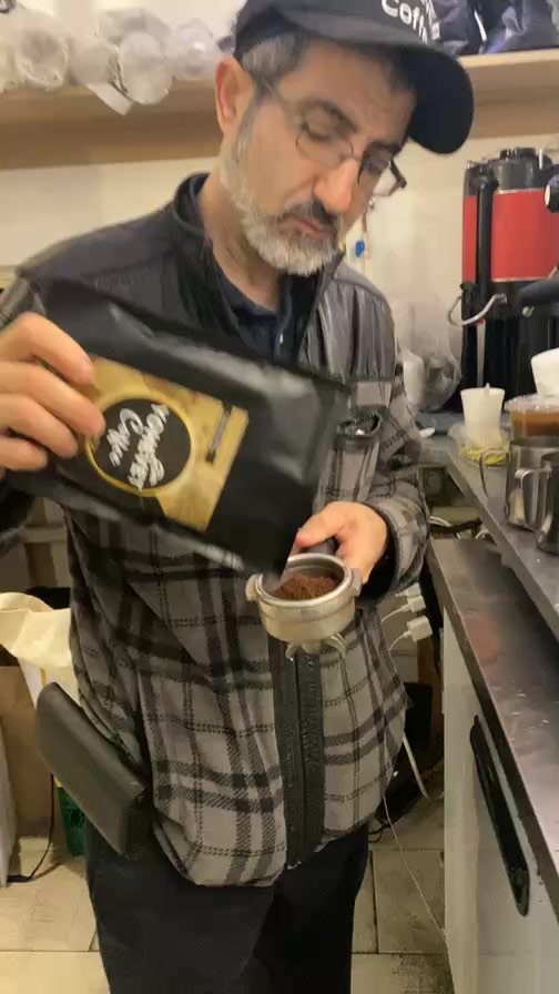 The Coffee Party brings together curious, creative, and ambitious people over something simple: a great cup of coffee. No name tags, no awkward small talk — just genuine conversations that spark ideas, collaborations, and friendships.#yohevetcoffee