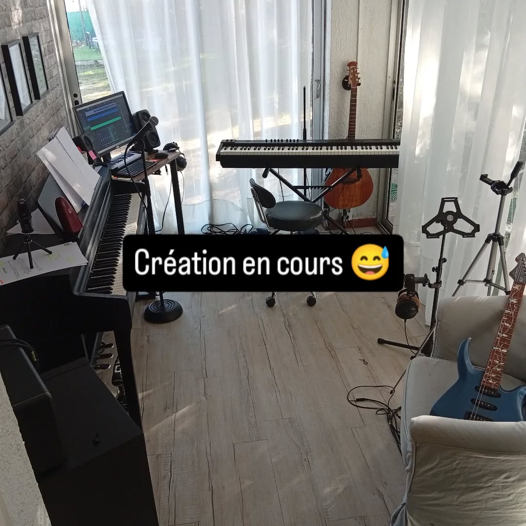 Derrière le glamour des publications insta, il y a la réalité du home studio 🤣.
Merci Seigneur pour ce lieu de création ou tout peut être branché en permanence.
Merci à ma femme de supporter ça depuis 23 ans ... C'est une sainte.