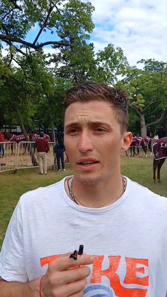 El debut en Palermo para @lanatividad.ladolfina y la actitud de @bartocastagnola pensando en lo que se viene.
#siemprepolo
#somospolo
#veniaverpolo
#vivielpolo
#sentielpolo
#revistapololive
#triplecorona2025
📽 @gerezpadilla