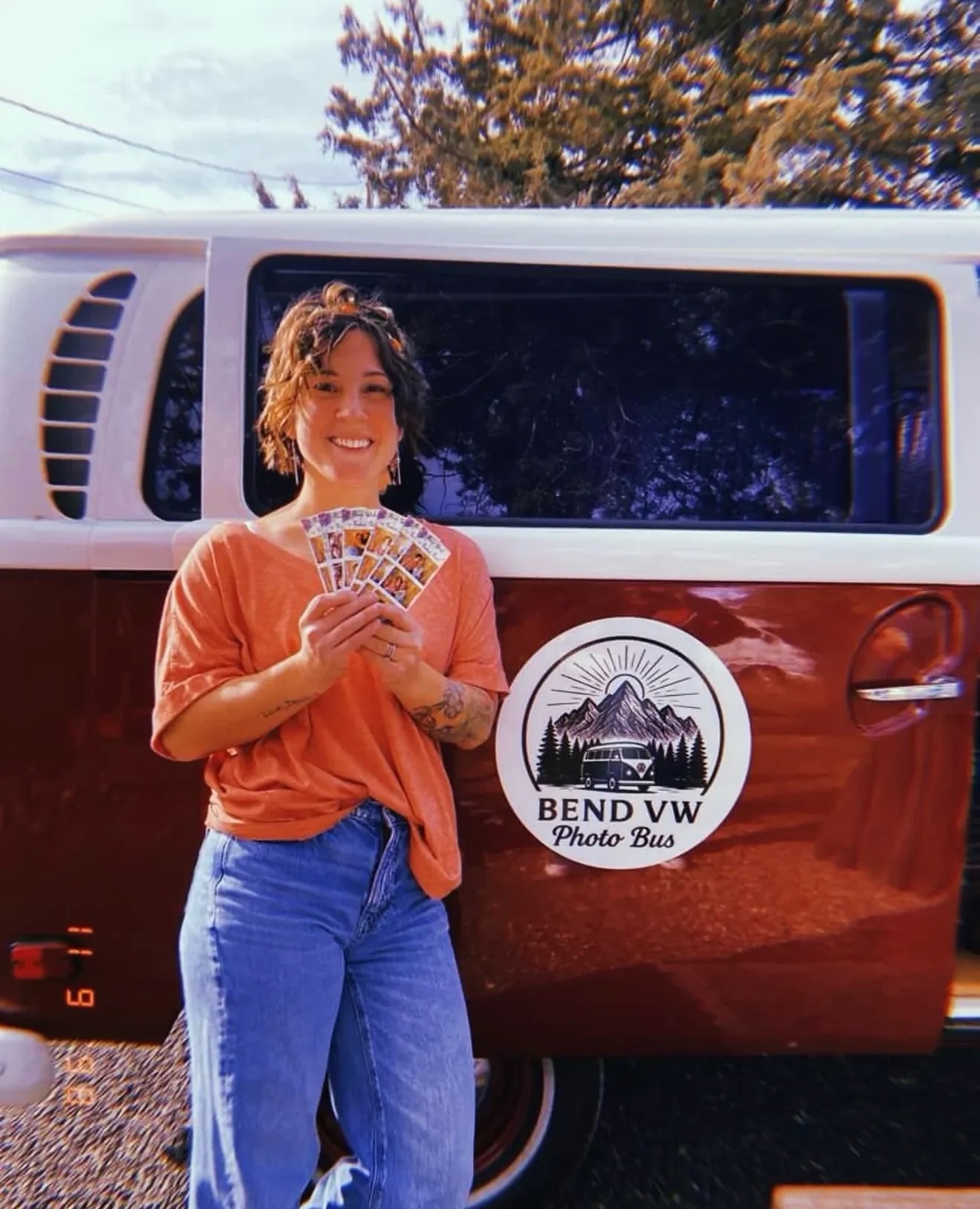 A special book release party for my dear friend and amazing debut author, Jolene Tyler! (Aka Brook!)
.
She wrote an amazing book and we are all so proud of her!
It is available to download for FREE on Kindle Unlimited - or you can buy it for $5 and I HIGHLY recommend it.
.
If you like romantasy, found family, she falls first, real and vulnerable love - get this dang book.
.
Her goal is to reach 100 authentic reviews by the end of the month. Let’s get her there!
.
THE LIGHT BETWEEN US by Jolene Tyler
.
Link for the book on Amazon: https://a.co/d/foyvccu