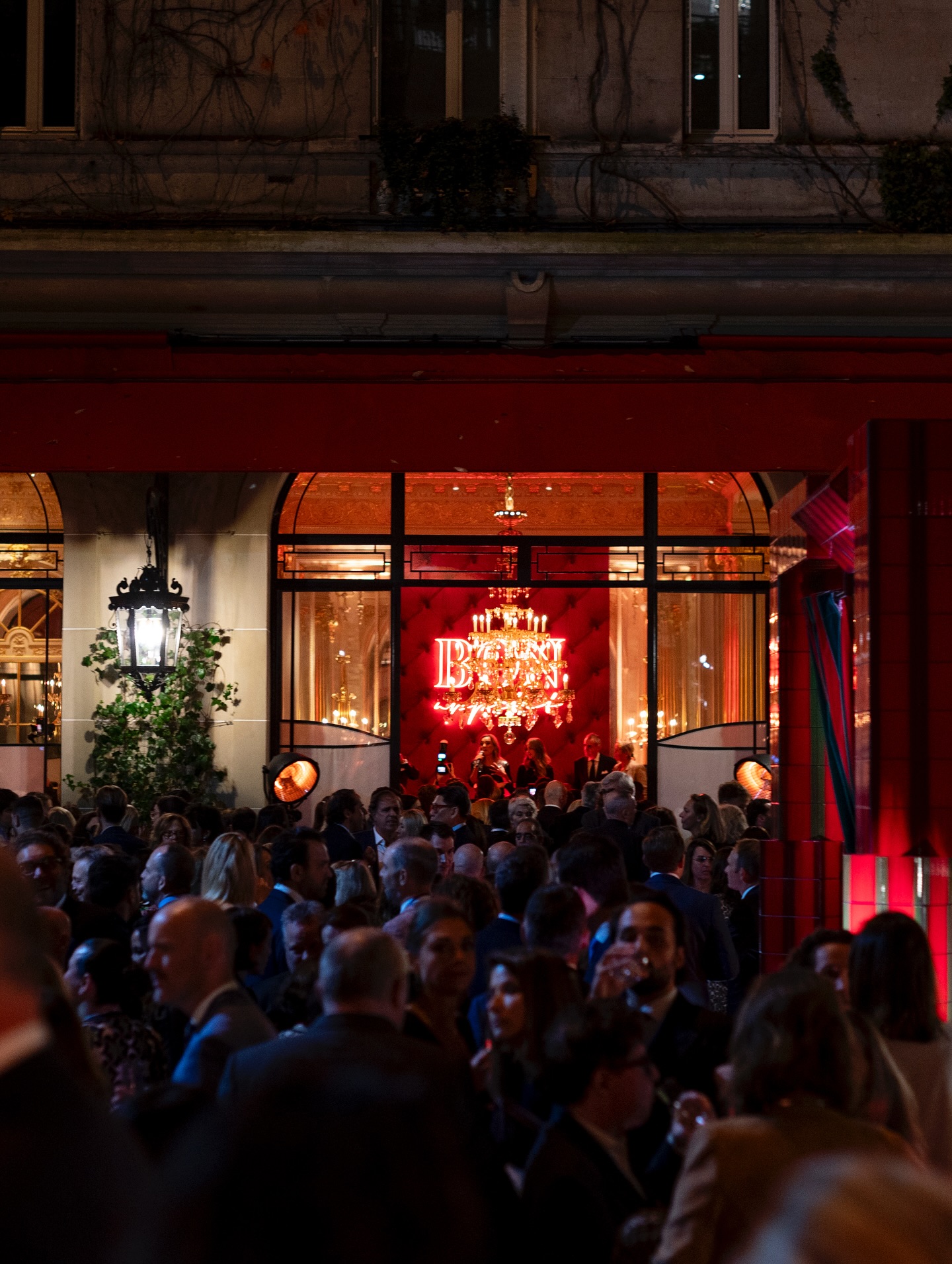 A DUCO’s event in focus at @plaza_athenee.
AirPlay’s corporate solutions ensure seamless, professional and high-level performance.
@skiss_agency
#eventproductions #eventproductionshow #airplayexperience #wedding #lifestyle #entertainment