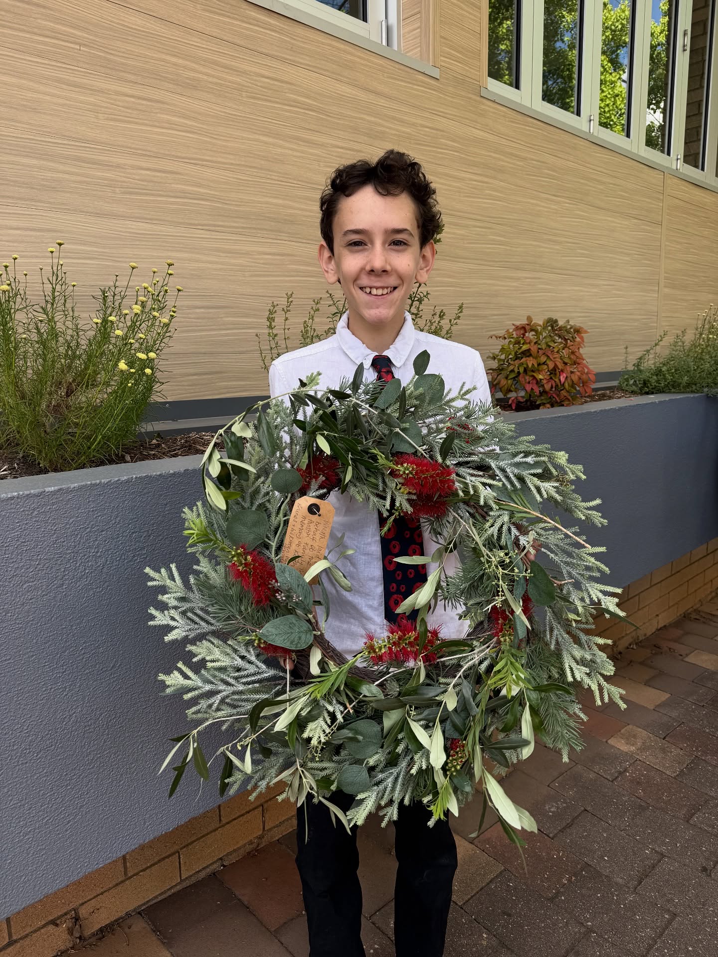 LEST WE FORGET.
On this Remembrance Day and always, lest we forget.
Last two photos by @plutarch2794 - with gratitude x