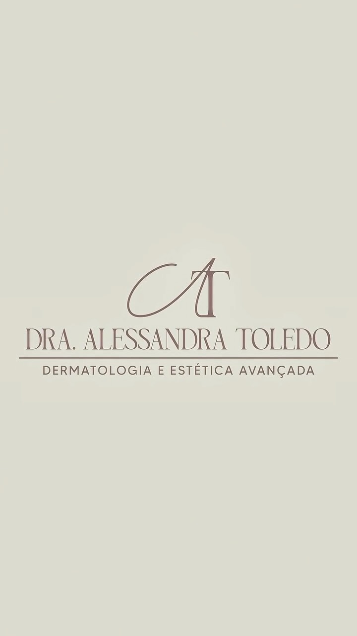 Você já percebeu que fazer um procedimento isolado pode até melhorar algo pontualmente…
mas dificilmente transforma o seu rosto como um todo? ✨
Muitos pacientes chegam ao consultório frustrados porque já fizeram botox, preenchimento, bioestimulador
e ainda assim não enxergam harmonia, naturalidade nem aquele resultado que realmente muda o espelho.
A diferença está em tratar o rosto como um conjunto, respeitando proporções, envelhecimento, qualidade de pele e sustentação.
É por isso que o Face Up foi criado: um protocolo completo, com planejamento individual, técnica exclusiva e resultados que evoluem com o tempo. 💎
Não é sobre “mais produto”.
É sobre estratégia, naturalidade e entrega real de resultado.
💬 Me conte aqui: você prefere fazer procedimentos pontuais ou acredita em tratar o rosto de forma global?
📩 E se quiser entender como o Face Up pode transformar o seu resultado me envie uma mensagem! 💌