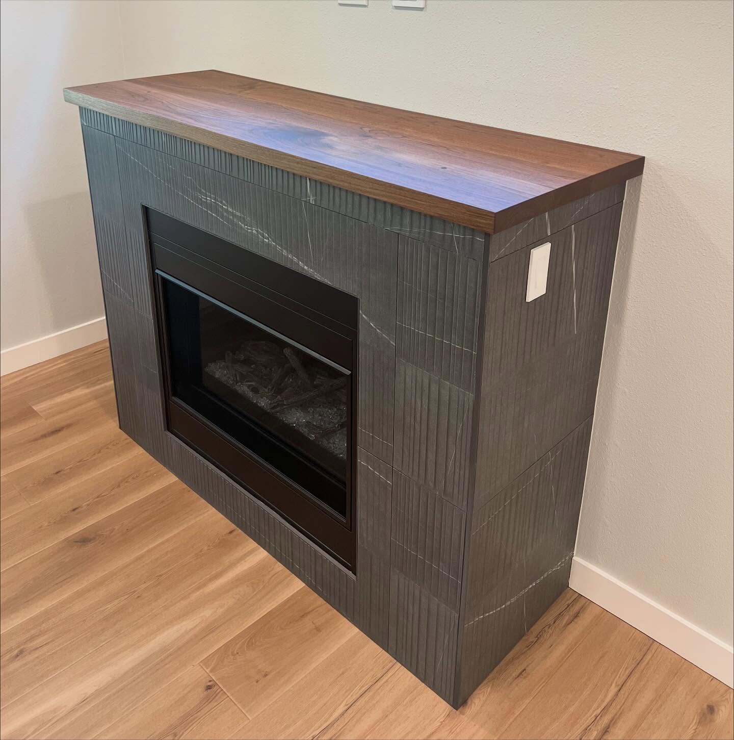 Walnut mantel. 👌🏼