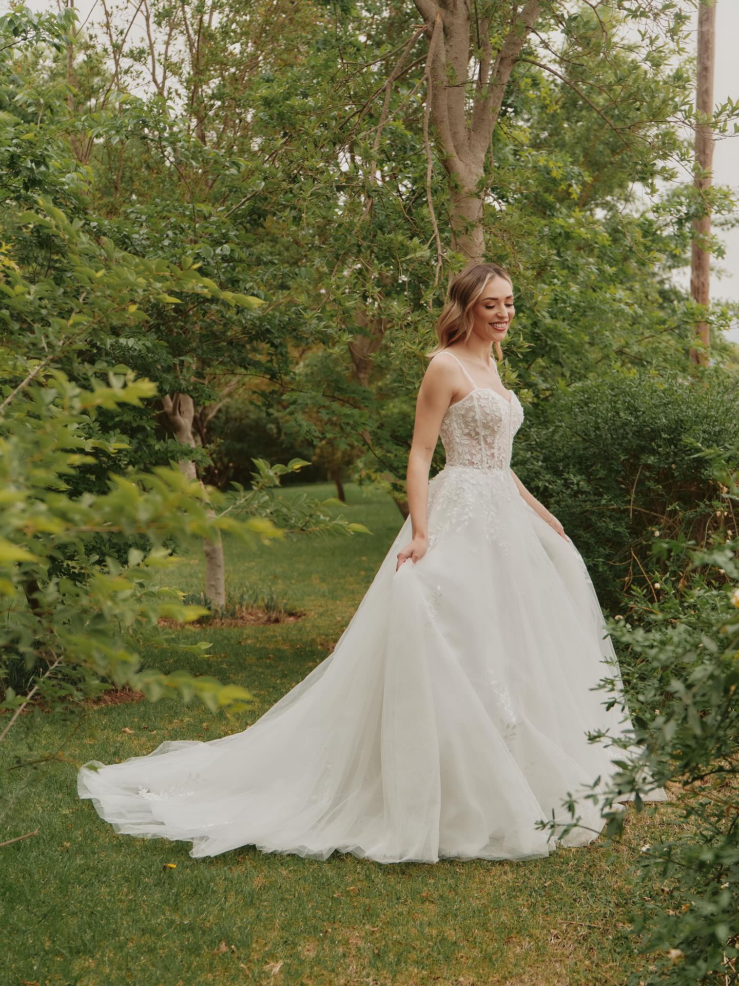 Olivelli knows how to make a bride feel like royalty🤍
#olivellibride #bridetobride #johannesburg #bridalinspirations