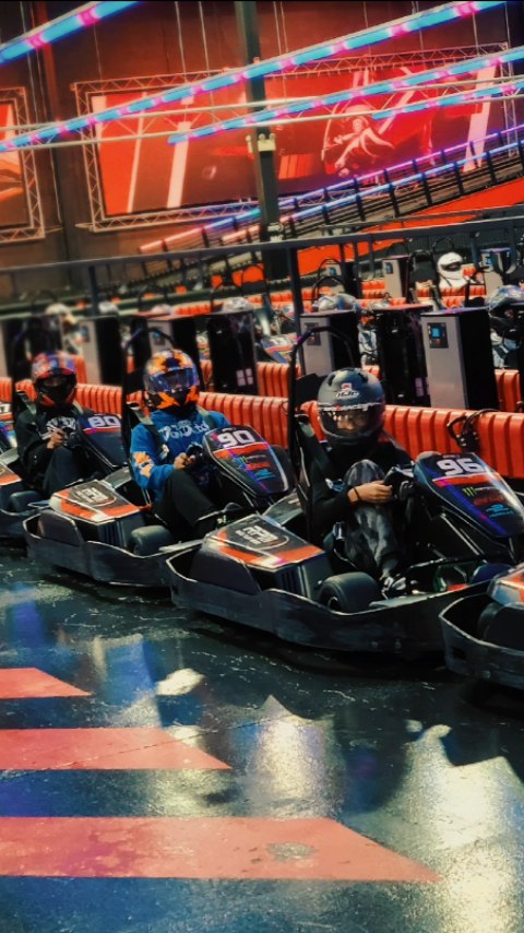 What a time! The RPM Raceway trip was a blast! Students had an experience of a lifetime, racing cars and just having fun. A big Thank You to the chaperones and everyone who helped make the trip happen.
#rpmraceway #forsythsatelliteacademy #nyc #experientiallearning #highschool #schoolisfun #forsyth #transferhighschool #alternativeschool #fsa #SchoolTrip #cars