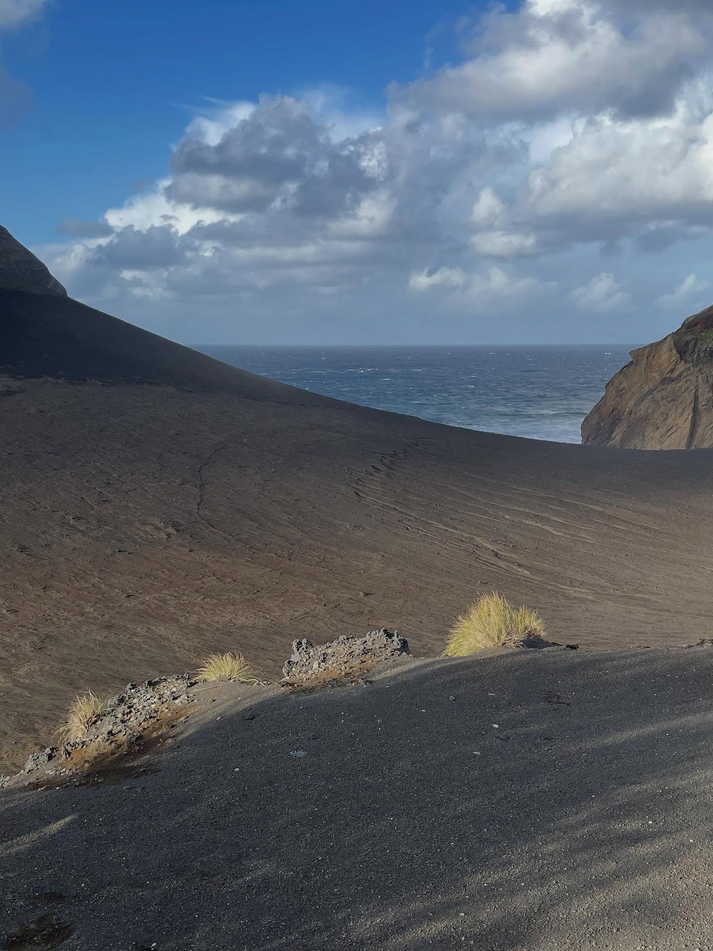 Volcan 🌋 de Capelinhos sur l’île de Faial
.
Pour info : info@aucoeurduvoyage.ch
☎️ 021 907 12 12
.
.
#au_coeur_du_voyage #sepvoyages #volcano #azores #açores #travelazores #photographer #capelinhas #faial #portugal #experienceazores