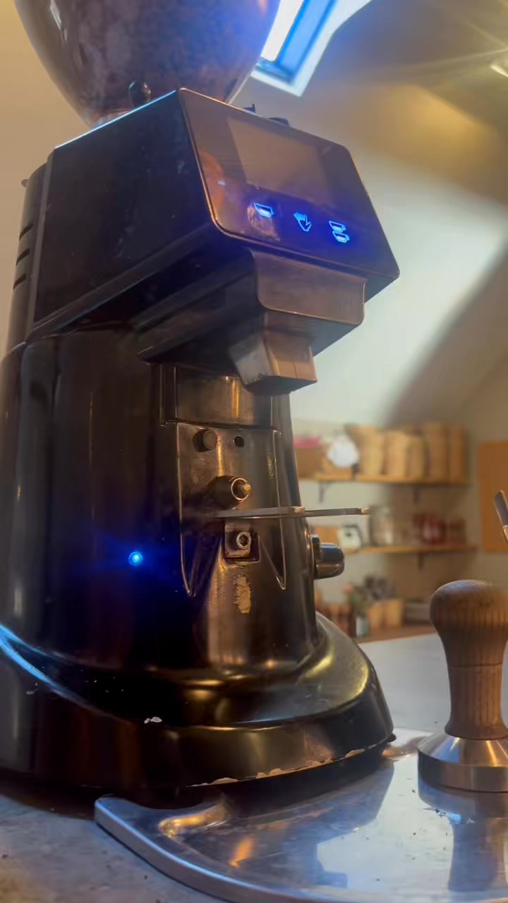 ☕️ Coffee Morning ☕️
Did you know- We host a Coffee Morning everyday Friday from 10:30am - the perfect way to catch up, relax and start your weekend right!
But that’s not all.. you can now pop in for Tea or Coffee any day of the week from 8am, Monday to Sunday
We are proud to be serving Wooden Hill Coffee, locally roasted and full of flavour.
🥐 Come on in, grab your favourite brew & maybe a pastry too & make yourself at home!
✨November Special Offer: All takeaway Hot Drinks are £2.50 all month long!