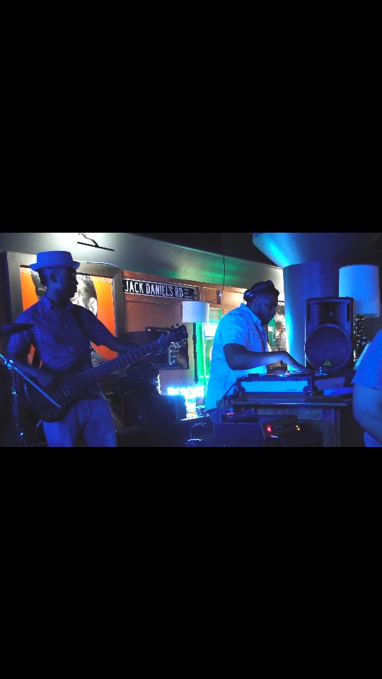 Lost files : 2014
Although this video was recorded over 10 yrs ago, in 2014... Ive been performing this art of "live DJ & live band playing *simultaneously" in an unrecorded environment since 2010 at an event called, "MELANGE @ Below Zero Lounge", well before most rappers entertained live bands, much less orchestras... Am I responsible for the new trend? Absolutely not .. However, other DJs, artists, & creatives like me have been pushing the culture forward in our perspective regions for a long time!
Stay posted for details on the DELUX Nightlife 20 yrs Anvrsy Party!
(video taken from our "Joints & Jams" (event) @ Butcher and Barrel (downtown restaurant))
#DeluxNightlife #Delux513 #ChrisPaul513 #JointsAndJams #CincinnatiNightlife #PremiunBlendMusic