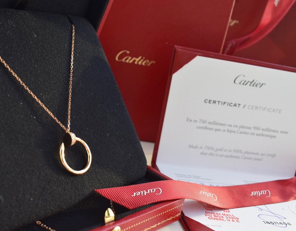 JUSTE UN CLOU PENDANT, DIAMONDS
Rose gold
Brand new just 1 week before. From Dubai Mall.
Unused.
Certificate, invoice, box.
Full set availabile.
For more information or purchase
Call / WhatsApp: +971 561009916
Send DM.
#Cartier #luxuryjewelry #luxurylifestyle
#cartierbracelet #authenticjewelry #dubailuxury #highjewelry #cartierlove #cartierlovebracelet #cartierlovebangle #cartierbangle #preownedcartier #usedcartier #clouring #shoppingdubai #prelovedubai #preloved #cartier #preownedluxury #preowneddubai