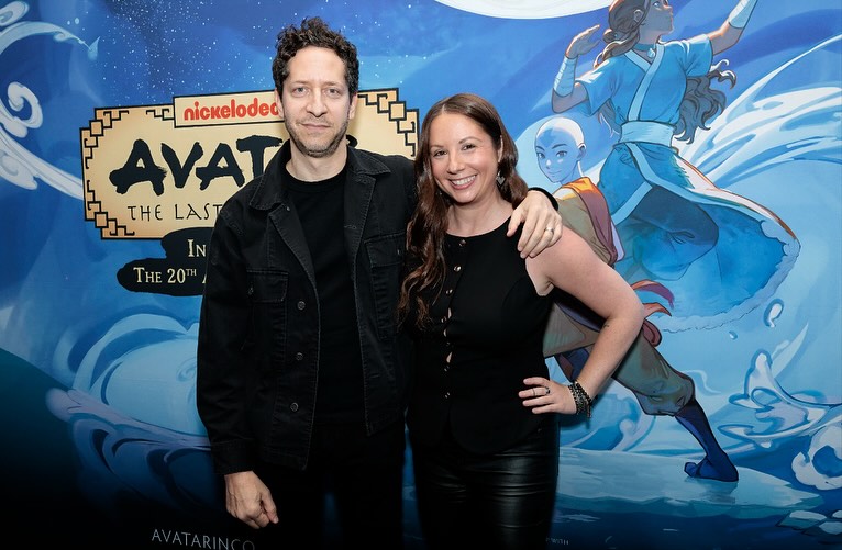 DOLBY DAY ✨✨
A truly wonderful day performing and celebrating @avatarlegends 20th Anniversary concert at the @dolbytheatre in Los Angeles.
Loved getting to see @jeremyzuck & so many of the amazing cast and creators of Avatar. Even had many of the original voice actors performing Secret Tunnel onstage with us!
@jeremyzuck, thanks for trusting me with your gorgeous music. Hope this is the first (or second..) of many 💜
📸 : @robertmoraphoto. Photo 1: Jeremy Zuckerman (composer) & Emily Marshall (conductor). Photo 2: Jeremy Zuckerman, Emily Marshall, Jack De Sena (voice of Sokka), Jeff Adams (video editor).
#avatar #avatarthelastairbender #concert #atla #avatarinconcert #tour #touring #conductor #musicdirector #orchestra #la #losangeles #dolbytheatre @nickelodeon @senblaconcerts @gea__live @blackinkpresents