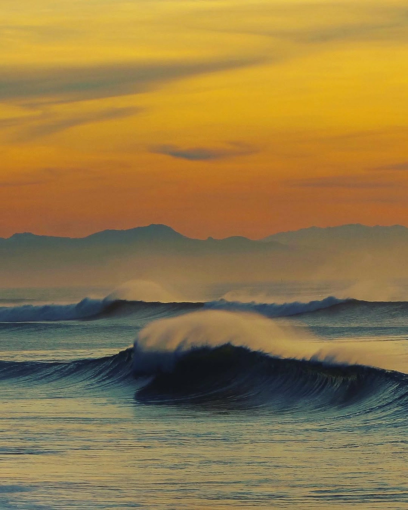 Ambiance automnale.
📸 : @seb.picaud
#amodio #modern #craft #basque #beer #paysbasque #surfphotography #surfing #photographer