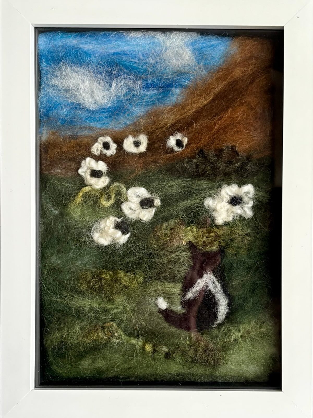 What a fantastic Sunday! Came home from a long awaited catch up with my best friends yesterday to find out this little sheepdog picture had sold on Folksy!! And to top it off, @therunningpheasantuk has said one of my pieces has sold at @northamptonshoe !! 💃🏼😀
To think I was so disheartened a few weeks ago & on the verge of giving up it just goes to show that perseverance pays off 💕💕💕
Thank you to my fellow @northantsrutlandos artists for all their support during the Two Places, 12 Artists, Limitless Creativity exhibition.
@kittydinners
@luminitaprints
@therunningpheasantuk
@sam_brockway
@70jeanne
@helenlopezsculptures
@louisecrookendenjohnson
@darkbloomcollective
@jackastburywoodwork
@markcurtishughes_art
@jolesleyglassart
#woolart #needlefelt #needlefelteddog #needlefeltedpicture #needlefeltedart #madewithwool #northamptonshire #northants #needlefeltingartist #woolartist