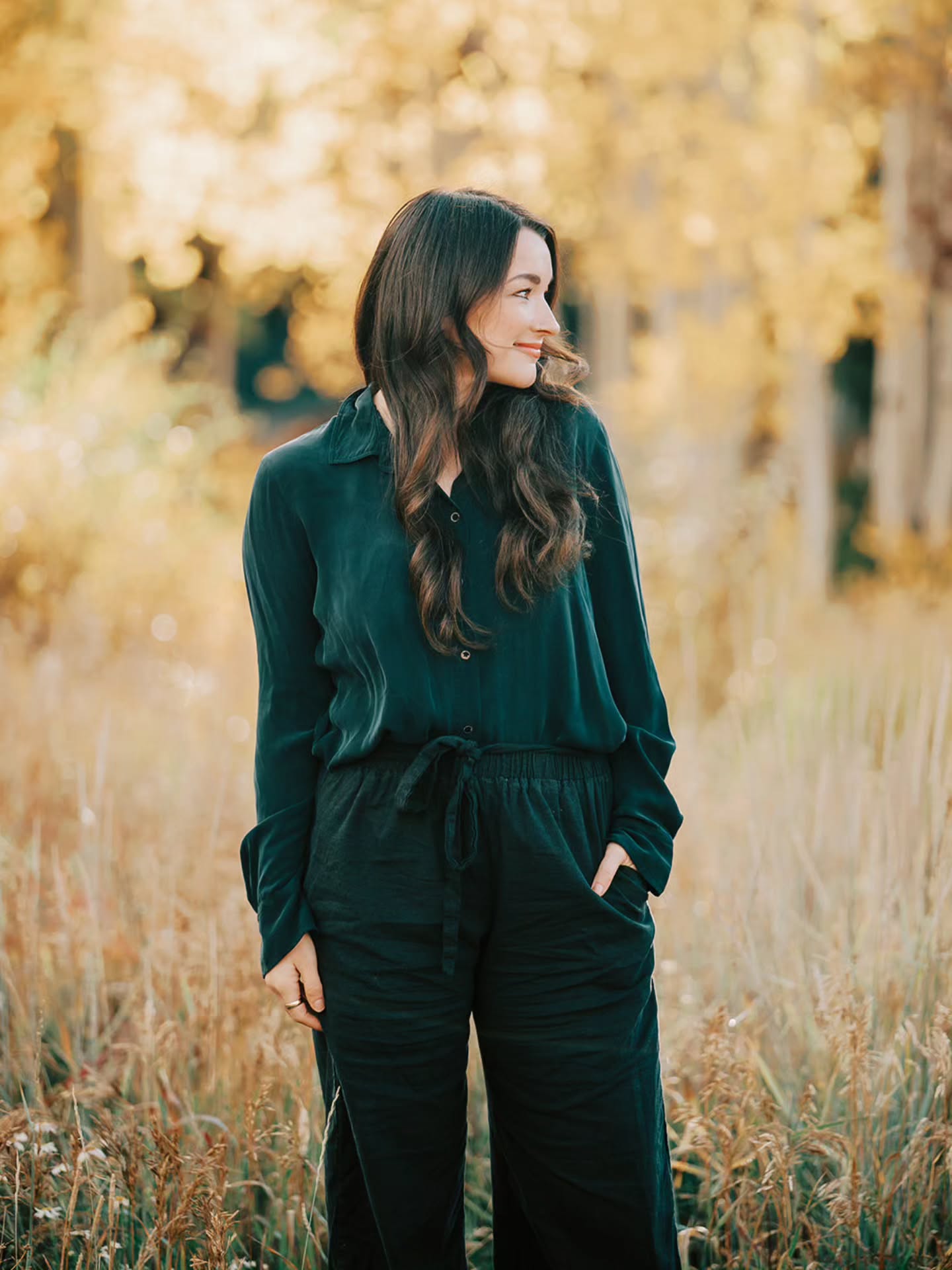 It only makes sense that a Sagittarius would start a traveling business, right!?
Today, we are celebrating the founder of The Traveling Hair Stylists' birthday! A.K.A me😁
When I'm not running the business and covering other stylists clients for their leaves, I love to check out local coffee shops, live music, or binge Netflix shows with my husband and pups.
As I enter my 33rd year and reflect, I truly feel excited for what's to come and am proud to live in this nomadic lifestyle that would make my younger self think I was pretty cool.🖤