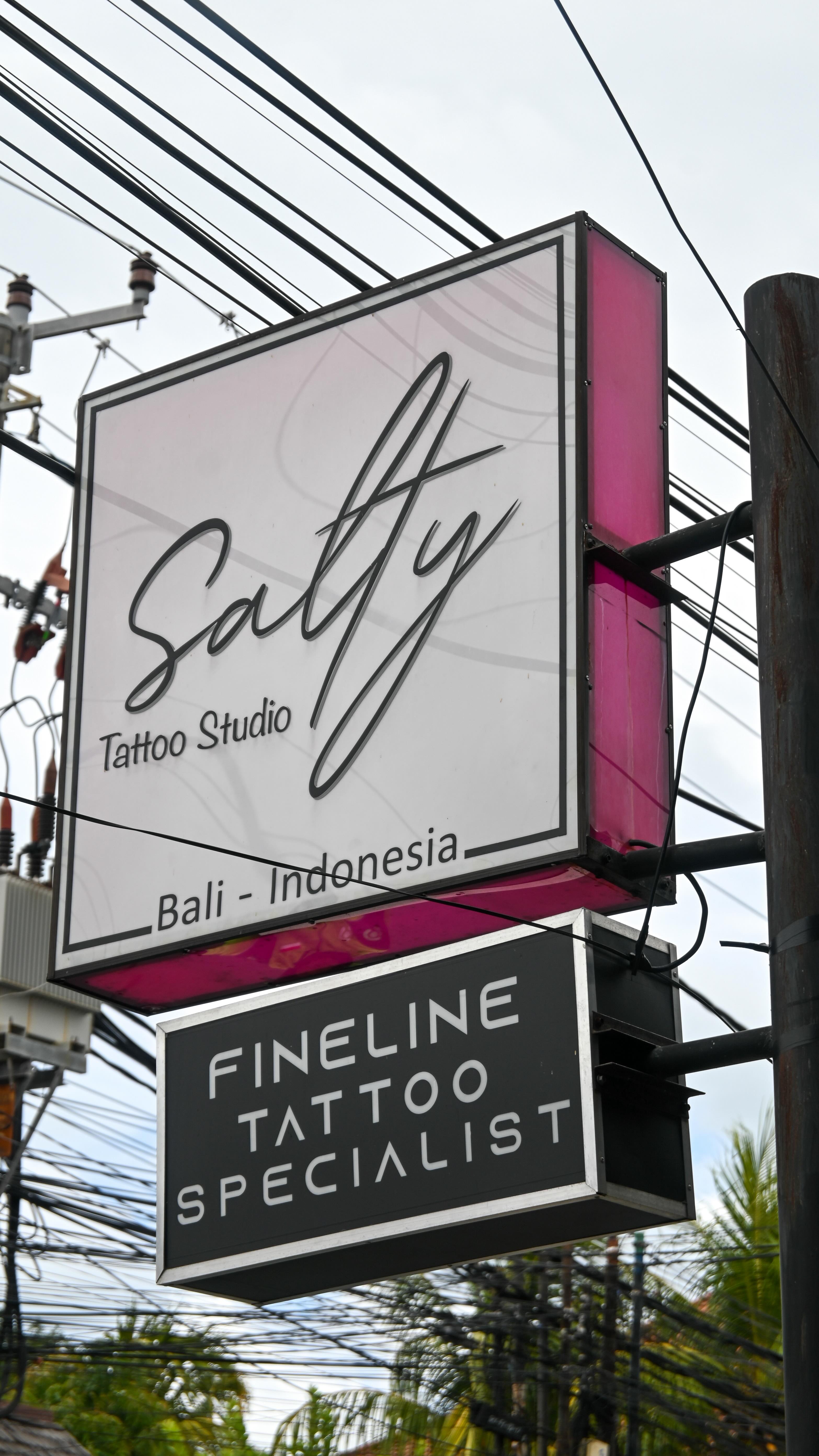 LIMITED SPACE AVAILABLE
DM US FOR BOOKING AND INQUIRIES
WALK INS WELCOME
FREE CONSULTATION
FLASH AND CUSTOM DESIGN AVAILABLE
#tattoo #ink #inked #tattooartist #tattooideas #tattooart #seminyak #tattoodesign