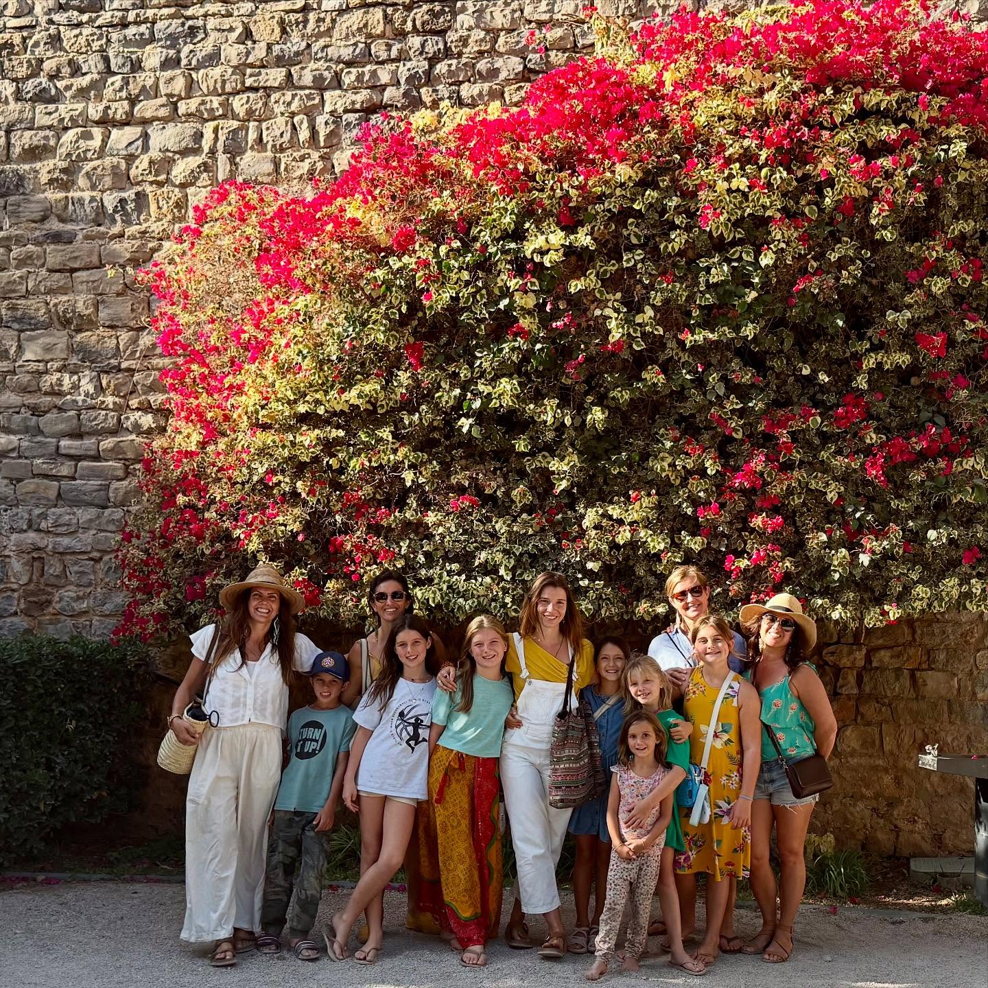 The last day together was so precious. We learned about different Portuguese instruments and learned a beautiful song along with them. We went to Tavira and visited the ancient cathedral. Our week ended with the children sharing all they learned together!