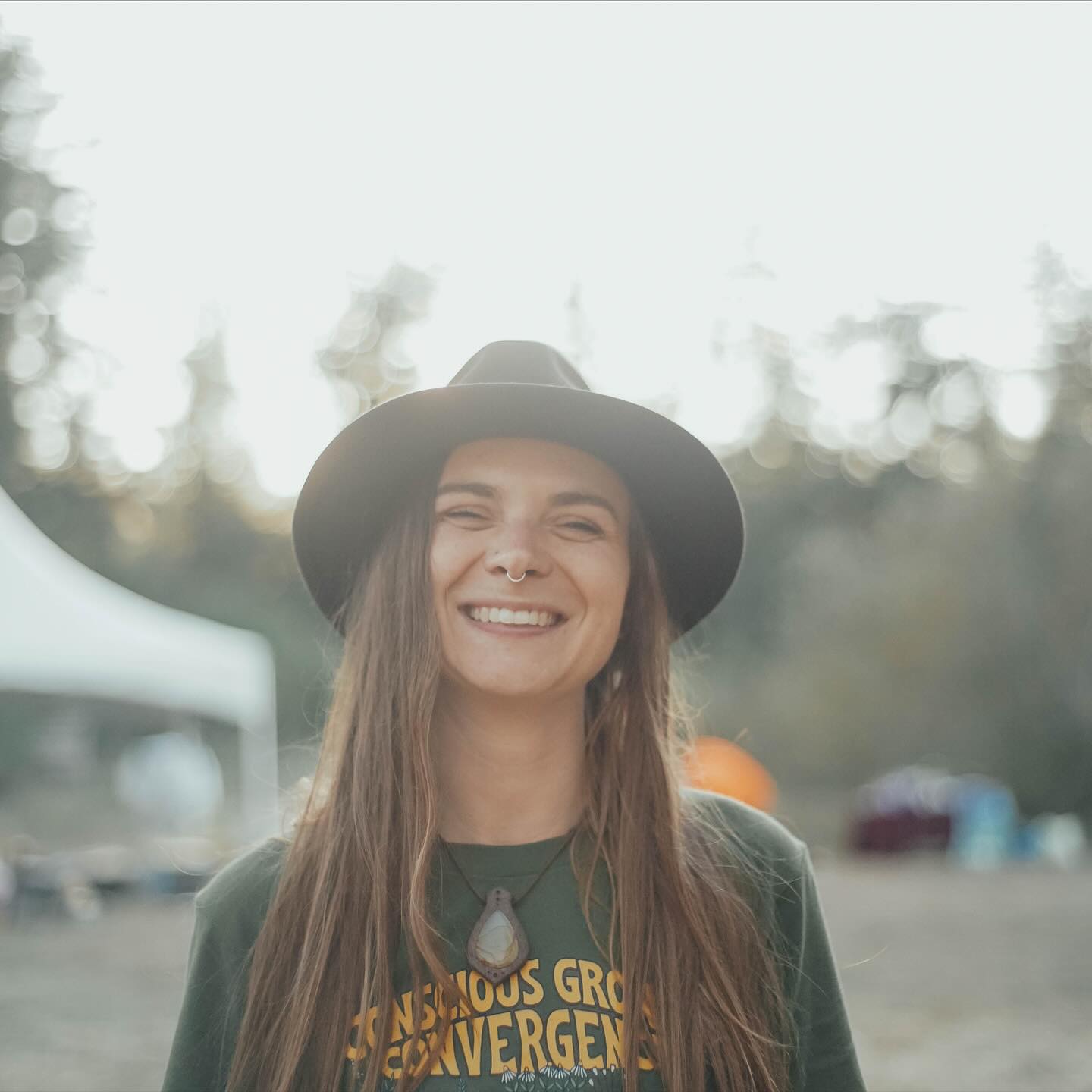 @conscious.growth through my lens 📸💞
.
Thank you to @ashley.bonn and the Conscious Growth Community for inviting me to give my most up to date keynote, “Returning to Our Houses of Magic: History, Body, Business, and a Blueprint for the World to Come” at @conscious.growth this year.
LINK IN BIO FOR FULL RECORDED TALK
This talk takes you on a journey through the history of capitalism in Middle Age Europe, new science on neurodecolonization from the University of Manitoba, healing capitalism through business, and the female hormonal cycle as a blueprint for the world we’re building towards. I also share my personal story of my gender transition.
Take a listen 🎧 Link in Bio