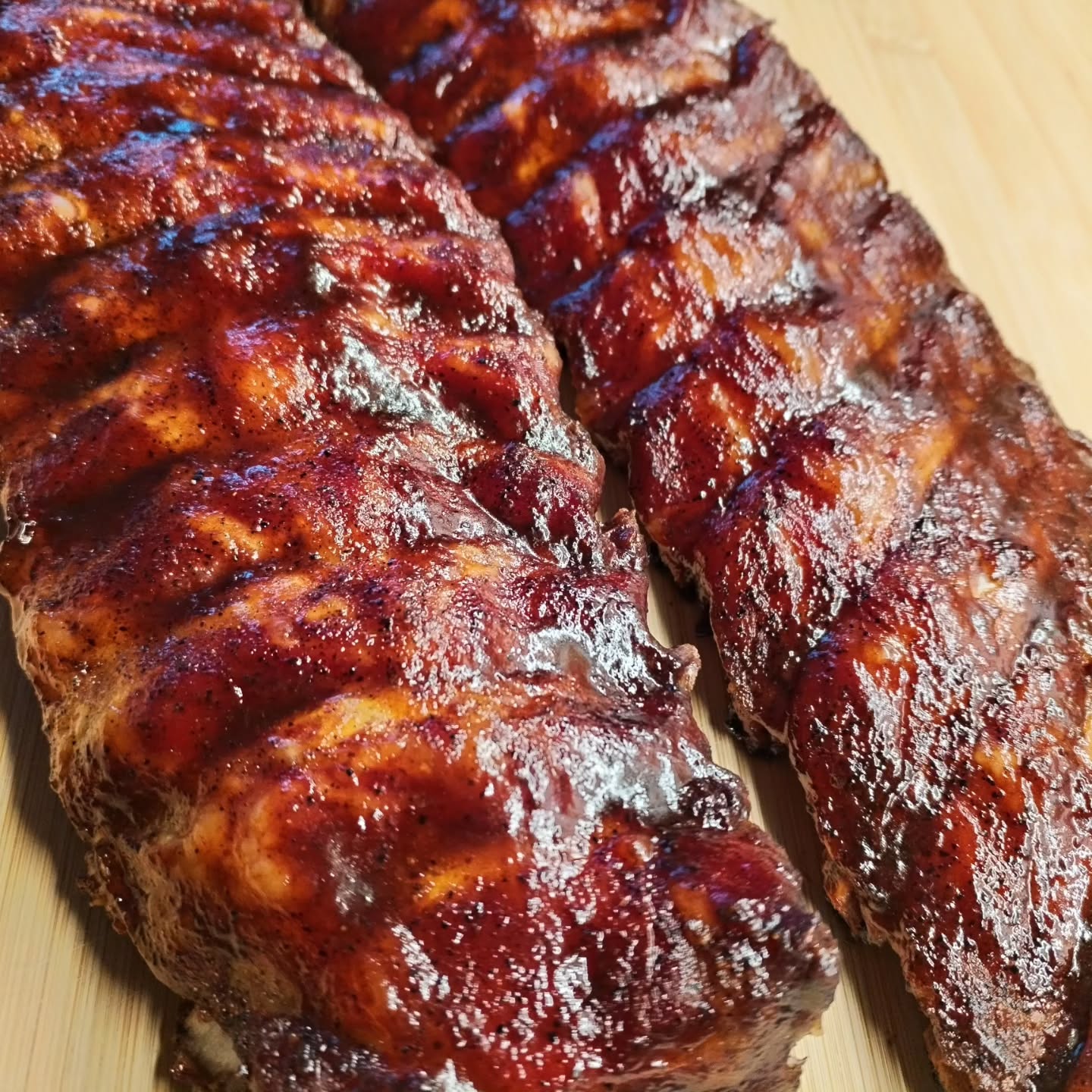 🔥 Smoked Pork Ribs Perfection! 🔥
Just whipped up these fall-off-the-bone pork ribs that are next-level smoky and sweet. Here's how I did it:
Started with 2 racks of pork ribs, generously coated in @fireandsmokesociety Pork Perfect rub. Smoked 'em low and slow for 2 hours at 225°F to build that deep flavor.
Then, wrapped them tight in foil with a mix of brown sugar, honey, butter, and @kindersflavors Hickory Brown Sugar BBQ sauce. Back on the smoker for another hour at 225°F to let all that goodness melt in.
Unwrapped, slathered on more of that Kinder's Hickory Brown Sugar BBQ sauce on top, and gave 'em one final hour at 225°F for the perfect glaze and bark.
The result? Tender, juicy ribs with a caramelized crust that'll make your mouth water! Who's firing up their smoker this weekend? Drop your best rib tips below! 🍖💨
#SmokedRibs #BBQLife #PorkRibs #LowAndSlow #FireAndSmokeSociety #KindersBBQ #GrillMaster #Foodie