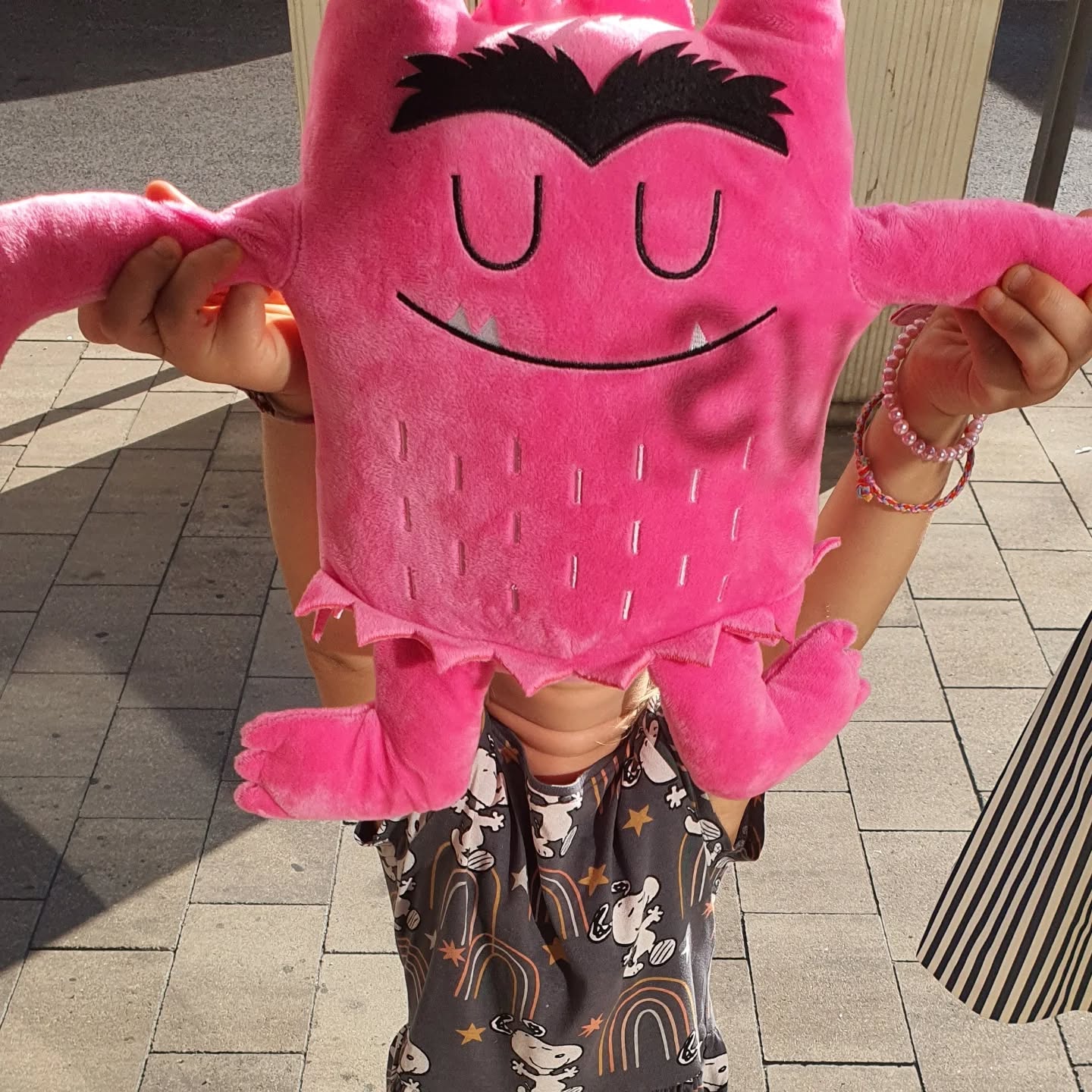 ⚡️-20% VILLÁMKEDVEZMÉNY NÁLUNK IS 📆
Mától holnap estig -20% kedvezményt adunk a szingli színszörny-plüssökre! 🥰 Így még a plüss pároknál is kedvezőbben juthattok hozzá egy bújós érzelemfigurához a könyvből.
📌 Kuponkód: SZINGLIPLUSS20
📌 Érvényes: 2025.11.11-11.12. éjfélig
🏪 Személyesen is bejöhettek hozzánk választani! Ma és holnap (kedden és szerdán) 10–19 óráig várunk a műhelyünkben, a Kis Rókus utca 1. szám alatt.
❤️💗💙💚💛🖤 Te melyik érzelmedet ölelnéd át ma?
#erzelmek #pluss
#kedvezmény
#singlesday #szinszorny #színszörny #gyerekeknek #erzelmifejlesztes #gyerekkönyv #gyermeklélektan #kisvállalkozás #helyivallalkozas #labirintuskiadó #labikidsbooks