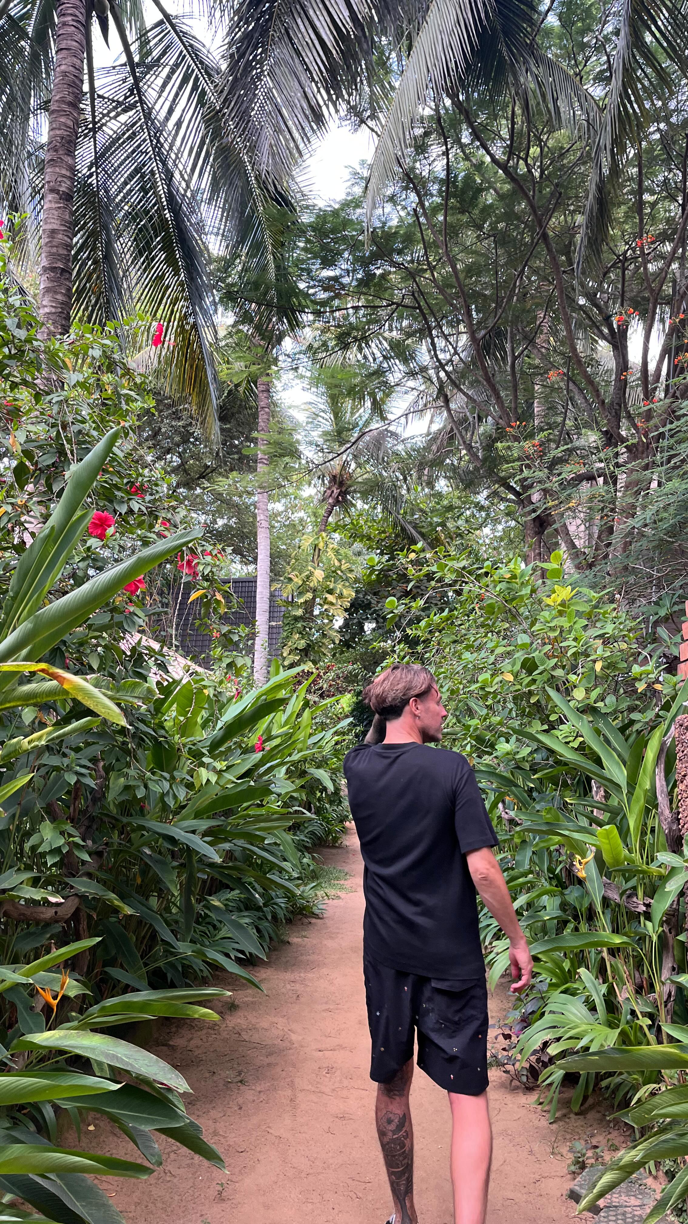 When your mind is empty, there’s space for new things — new ideas, creativity, fresh energy. That’s the first step.
The second step is to bring that idea to life — to turn it into something real.
A real goodie.
A soul goodie.
✨ New stuff around the corner. Stay tuned. ✨
~
~
~
#newstuff #aroundthecorner #staytuned #soulgoodiez #upcycling