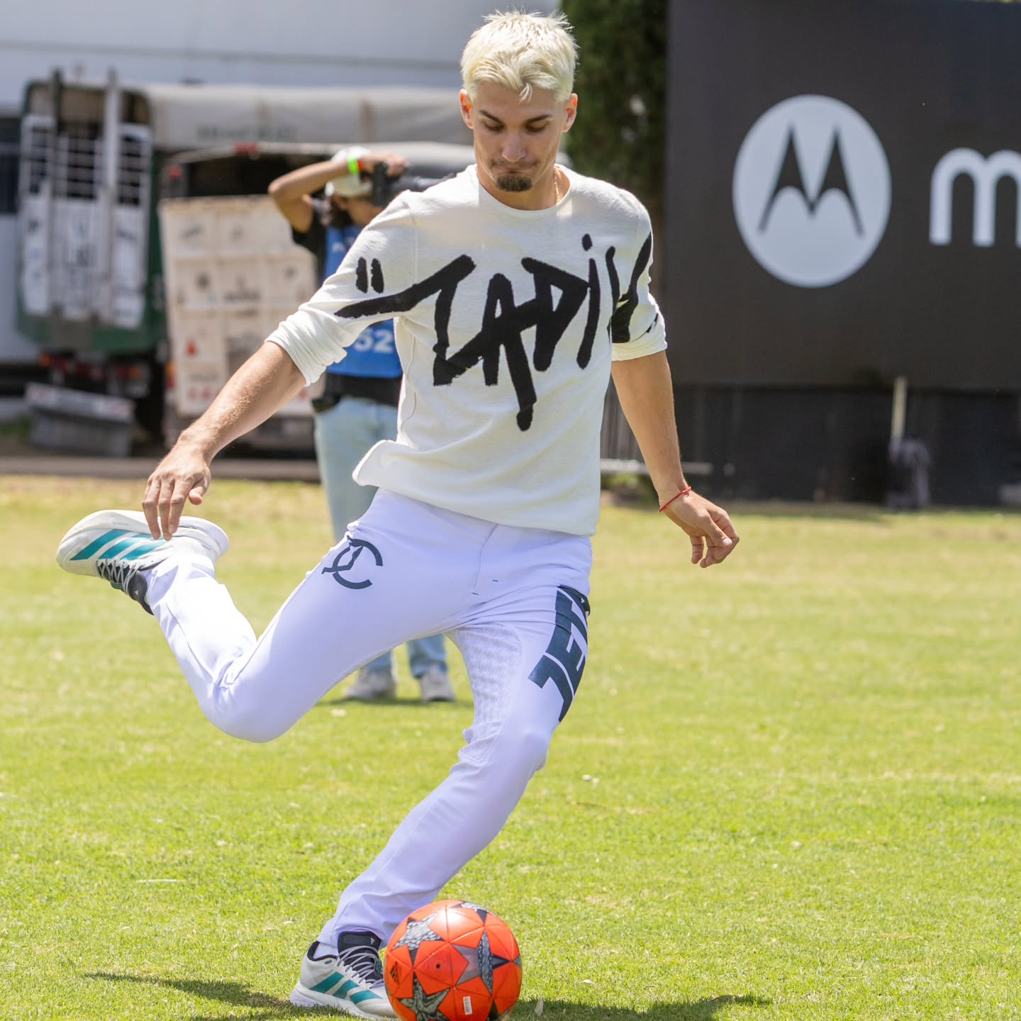 Postales de un fin de semana previo a un partido de @lanatividad.ladolfina en Palermo.
#siemprepolo
#somospolo
#veniaverpolo
#vivielpolo
#sentielpolo
#revistapololive
#triplecorona2025
📸@duilitogt