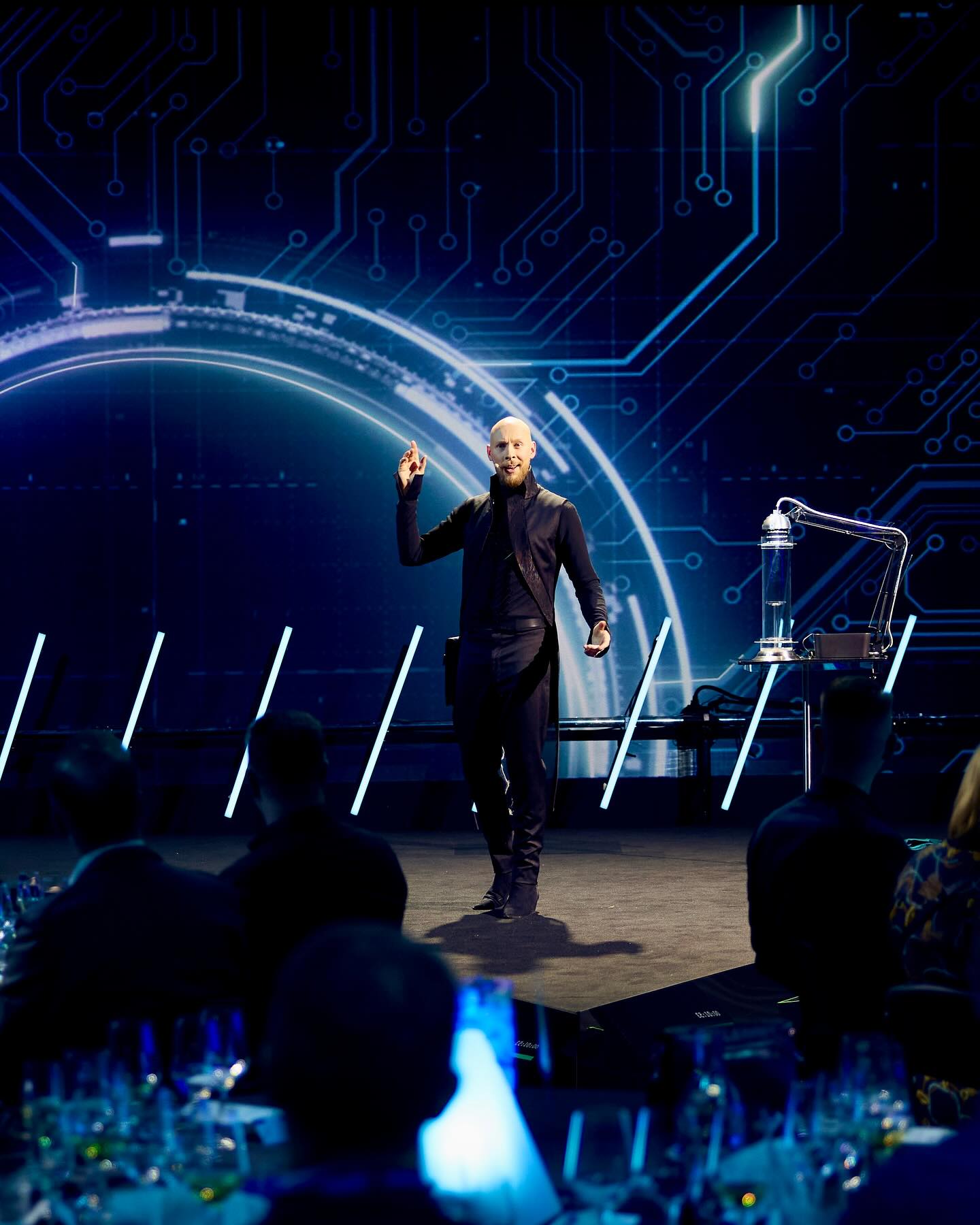 Kohti tulevaisuutta!⚡️ Viime viikon tilaisuus @blackbox360_tripla oli eeppinen. Kiitos kaikille osallisille. 📸: @pasisalminen