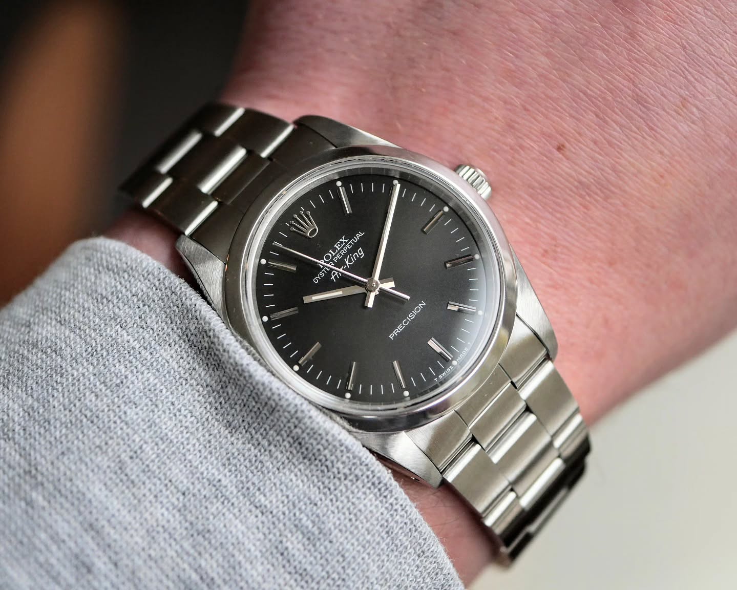 Rolex Air-King Black Dial
⌚️ Ref. 14000
⌚️ Watch only
⌚️ Year: 1990
⌚️ Diameter: 34mm
#Rolex #Airking #watch