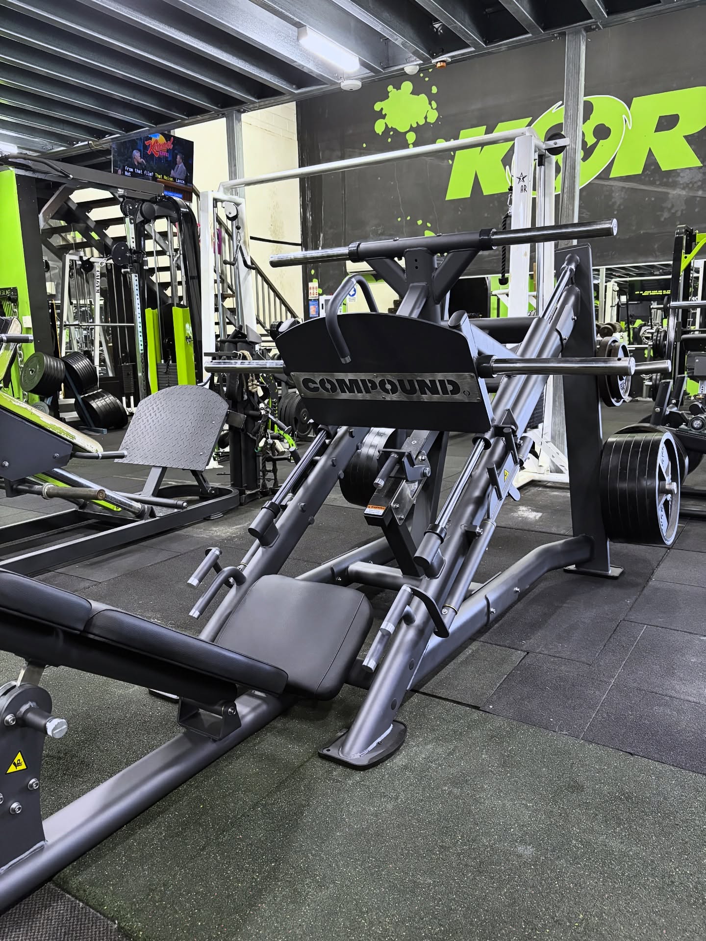 Our new @compoundfitnessaus leg press is in! 🖤
#korfitness #upgrade
