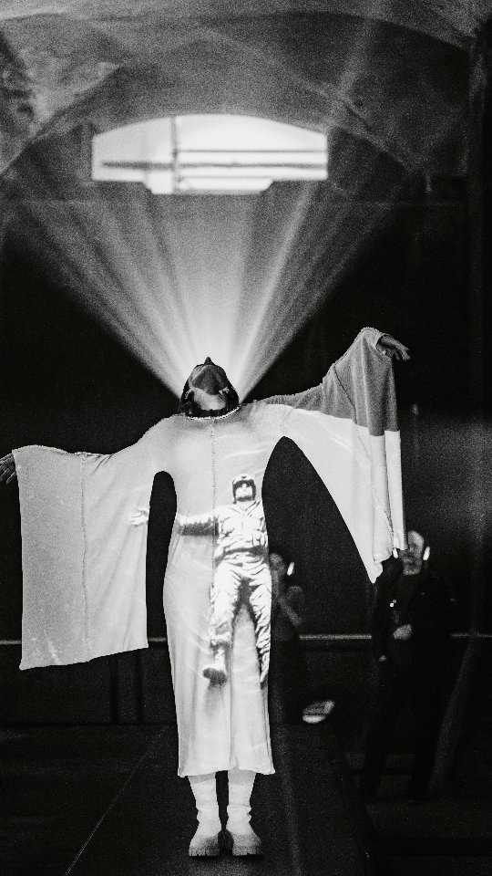 Highlights of fashion performance "THE WEDDING WITH SIMULACRUM" for @prototyp_brno. Captured by @evarvesela @myphotocz and @petr_ryp.
AI video art: @conayshot
#theweddingwithsimulacrum #prototypbrno #klarazidkova